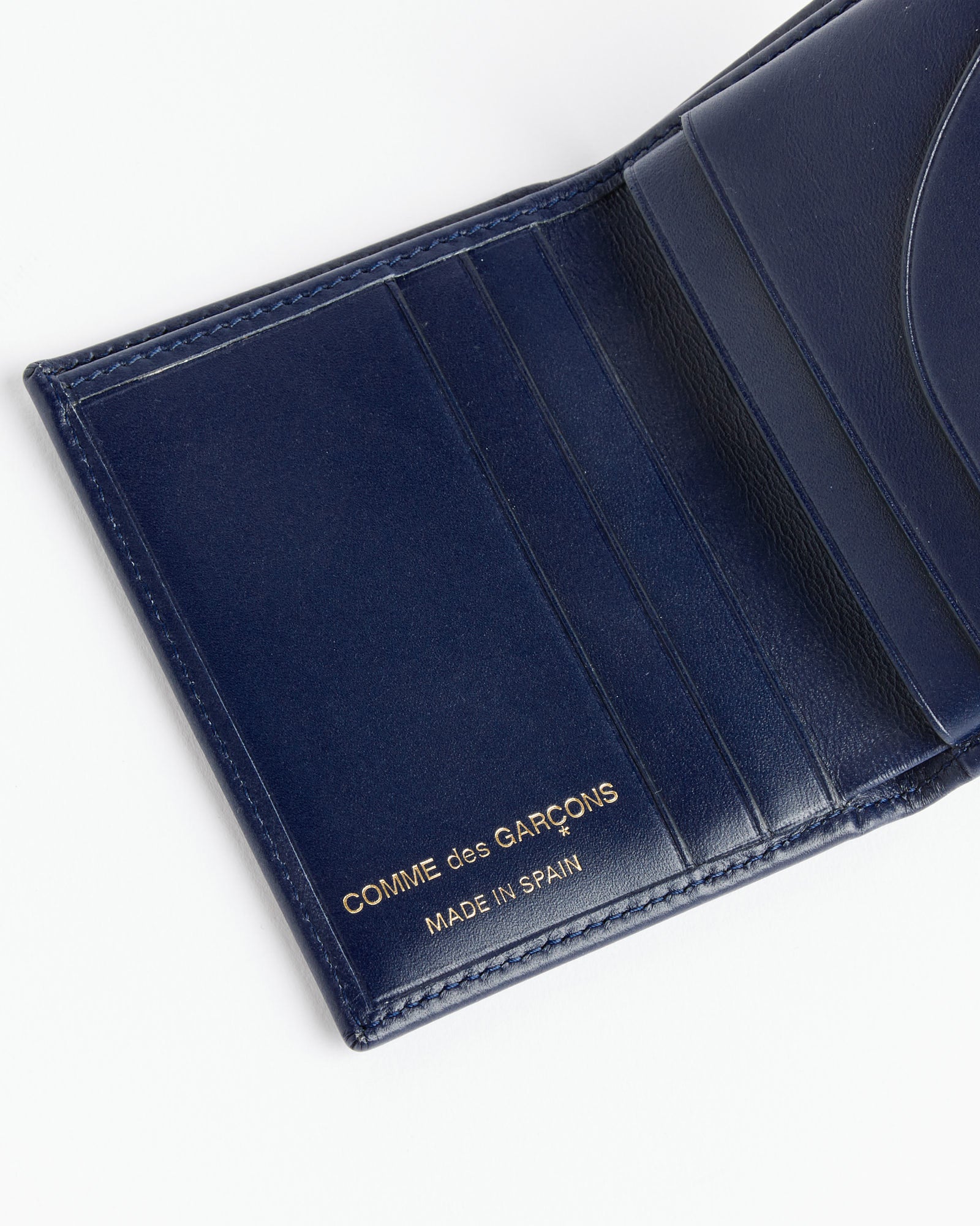 Classic Bifold Wallet in Navy - Navy (214912)