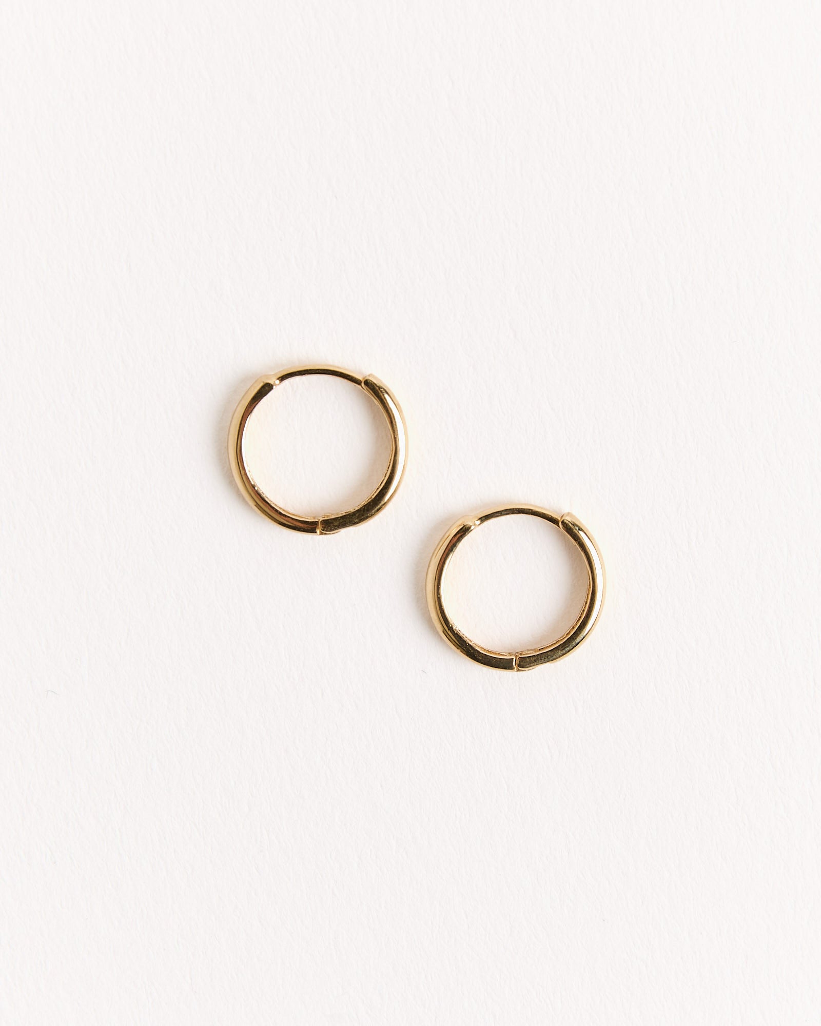 Mini Huggies Earrings in 14k Gold - Default Title (232523)