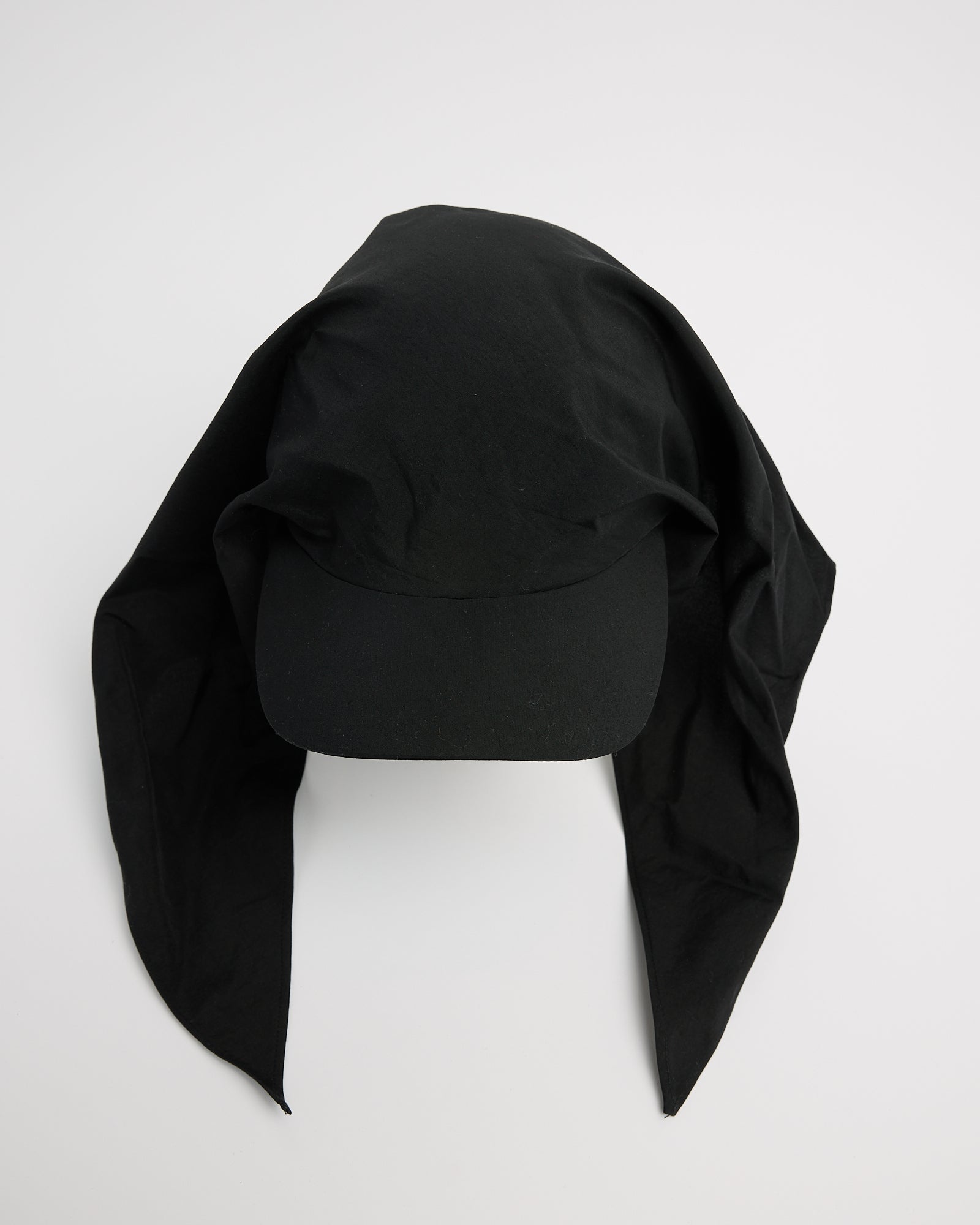 Brimmed Swim Scarf in Black