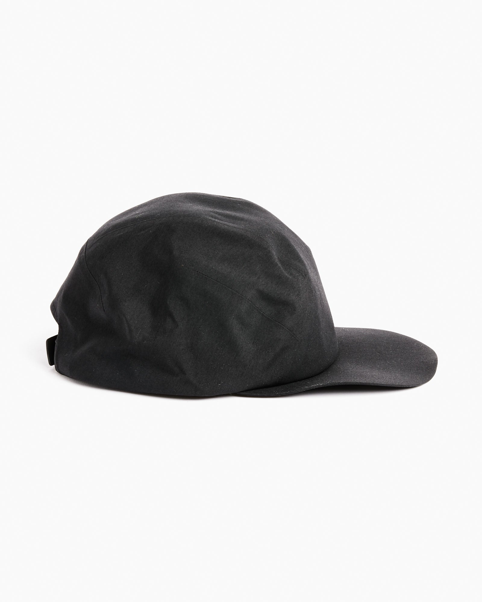 685 Stealth Cap in Black - Black / L/XL (245055)