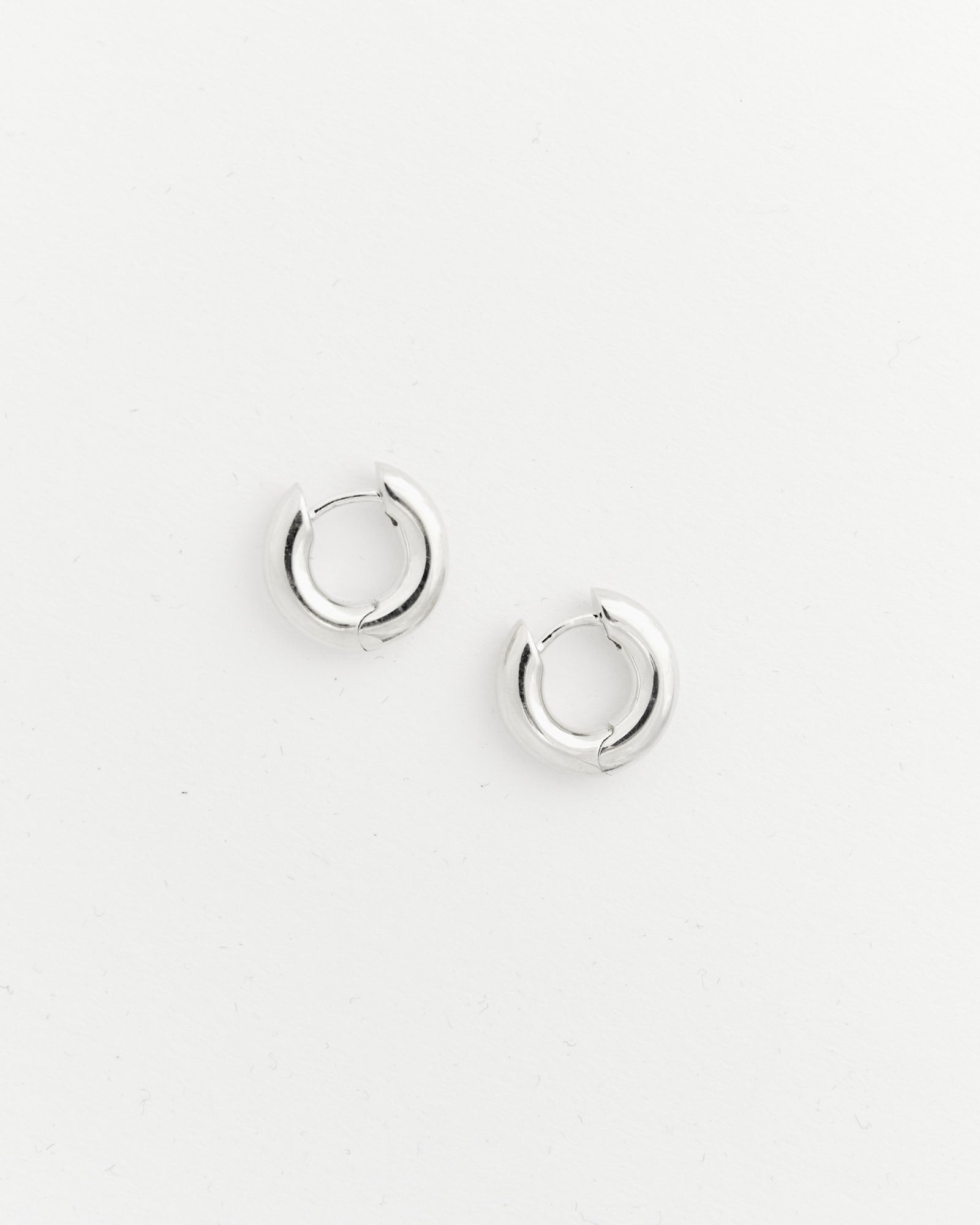 Medium Bagel Hoops in Sterling Silver - Sterling Silver / OS (248024)