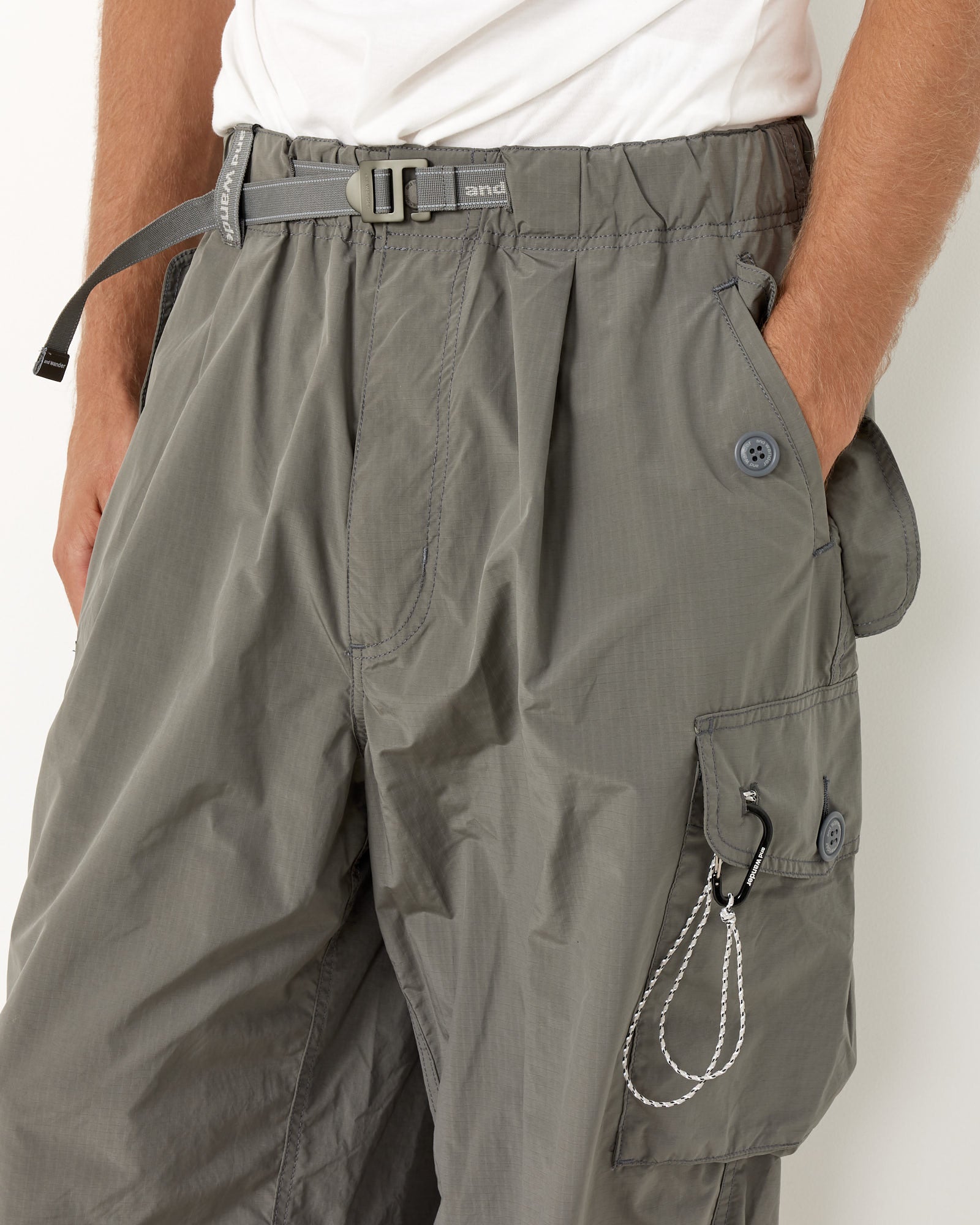 And Wander 82 Oversized Cargo Pant - Grey / M (254301)