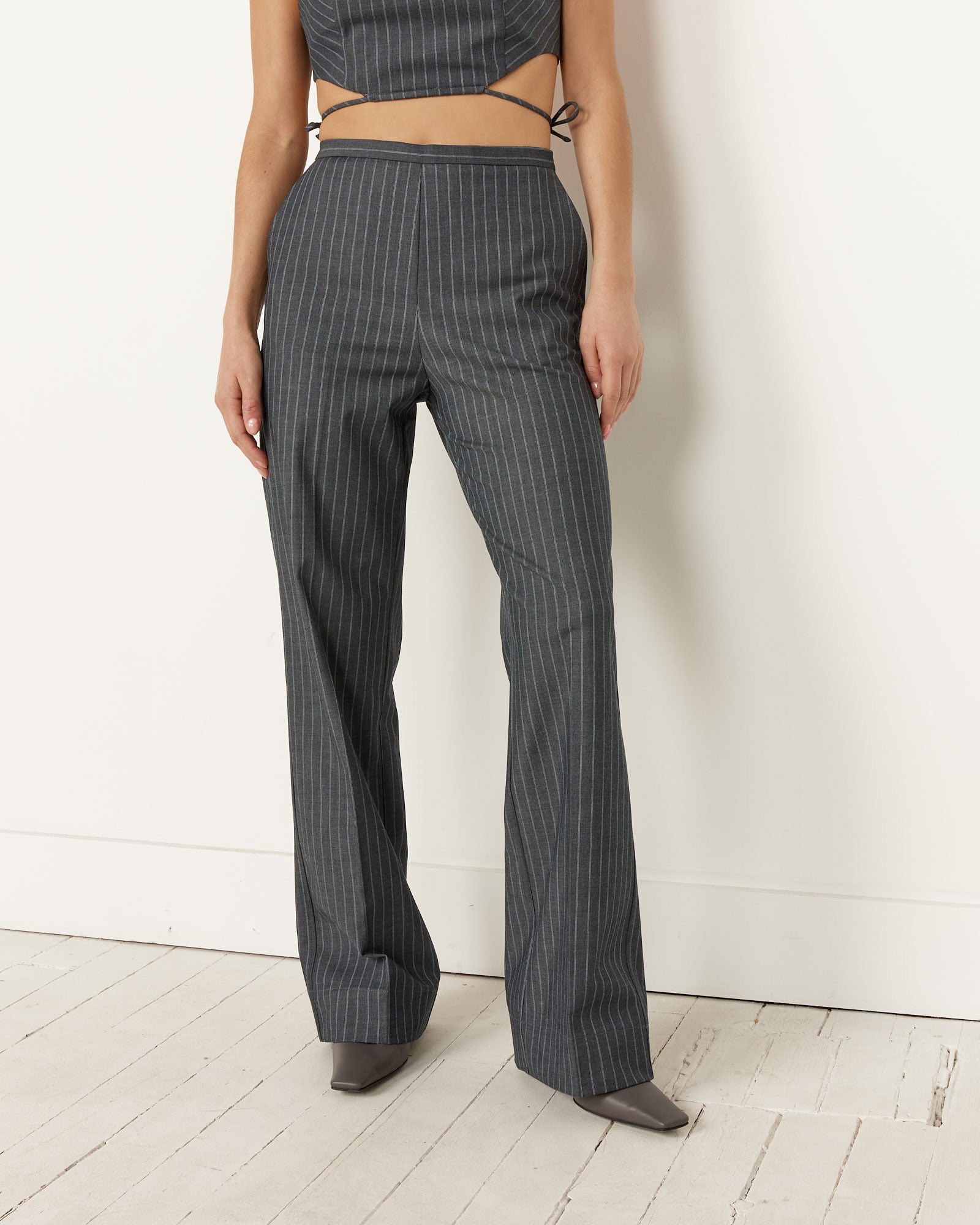 Ganni Stretch Stripe Mid Waist Pant - Grey Pinstripe / 36 (256067)