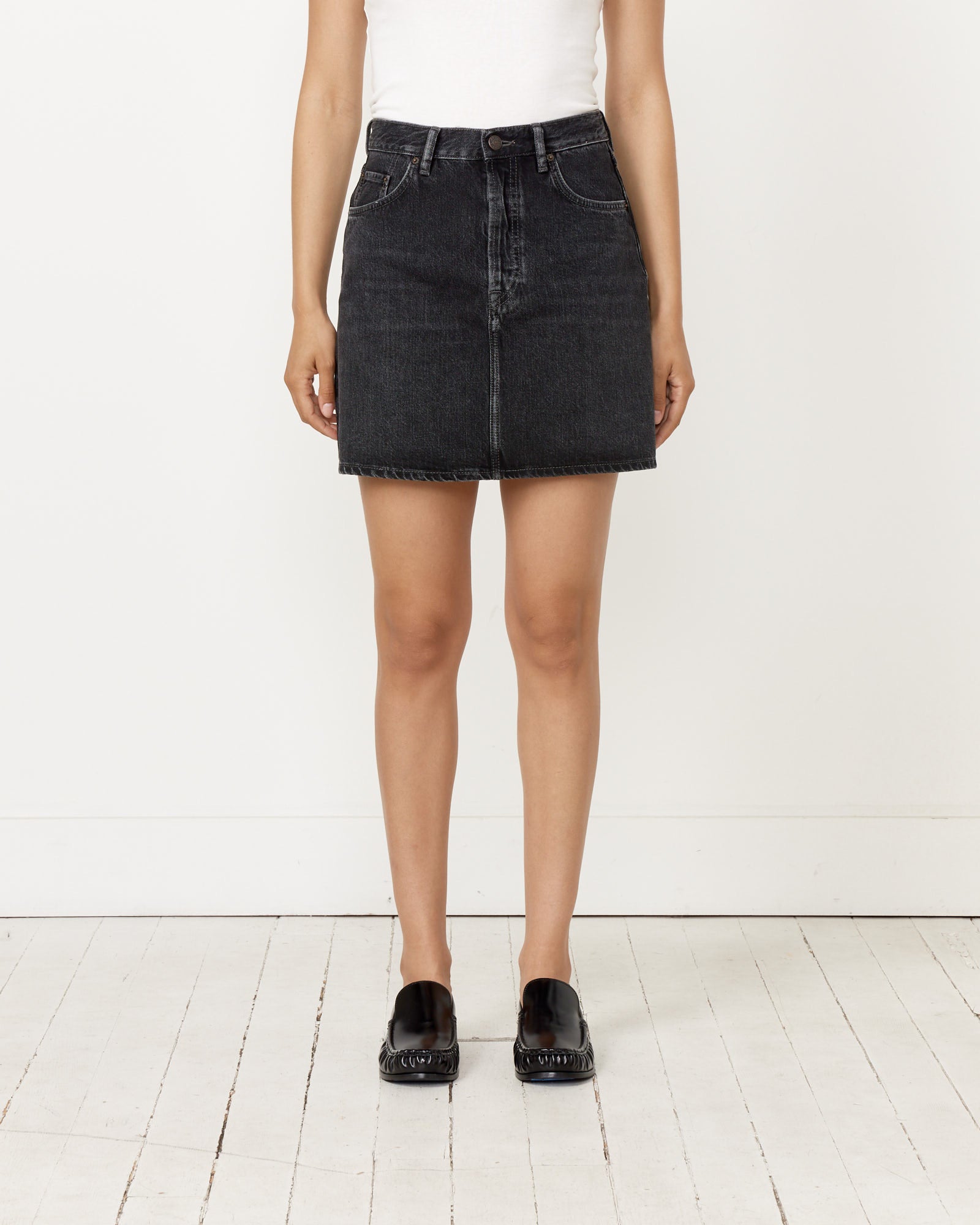 Faded Denim Mini Skirt in Black - Black / 36 (256373)