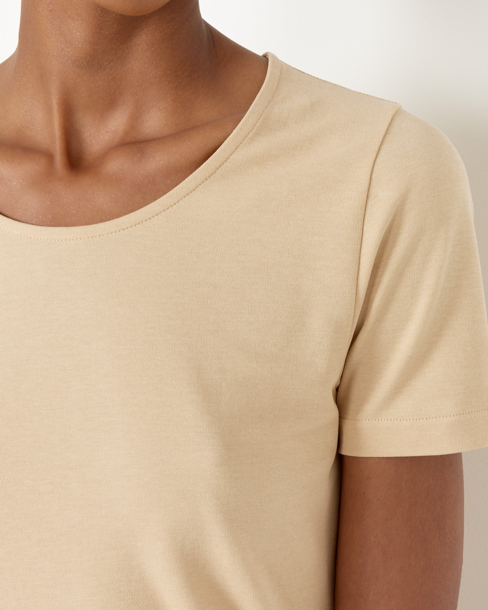 Lemaire Twisted T-Shirt Soft Sand - Soft Sand / XS (256519)