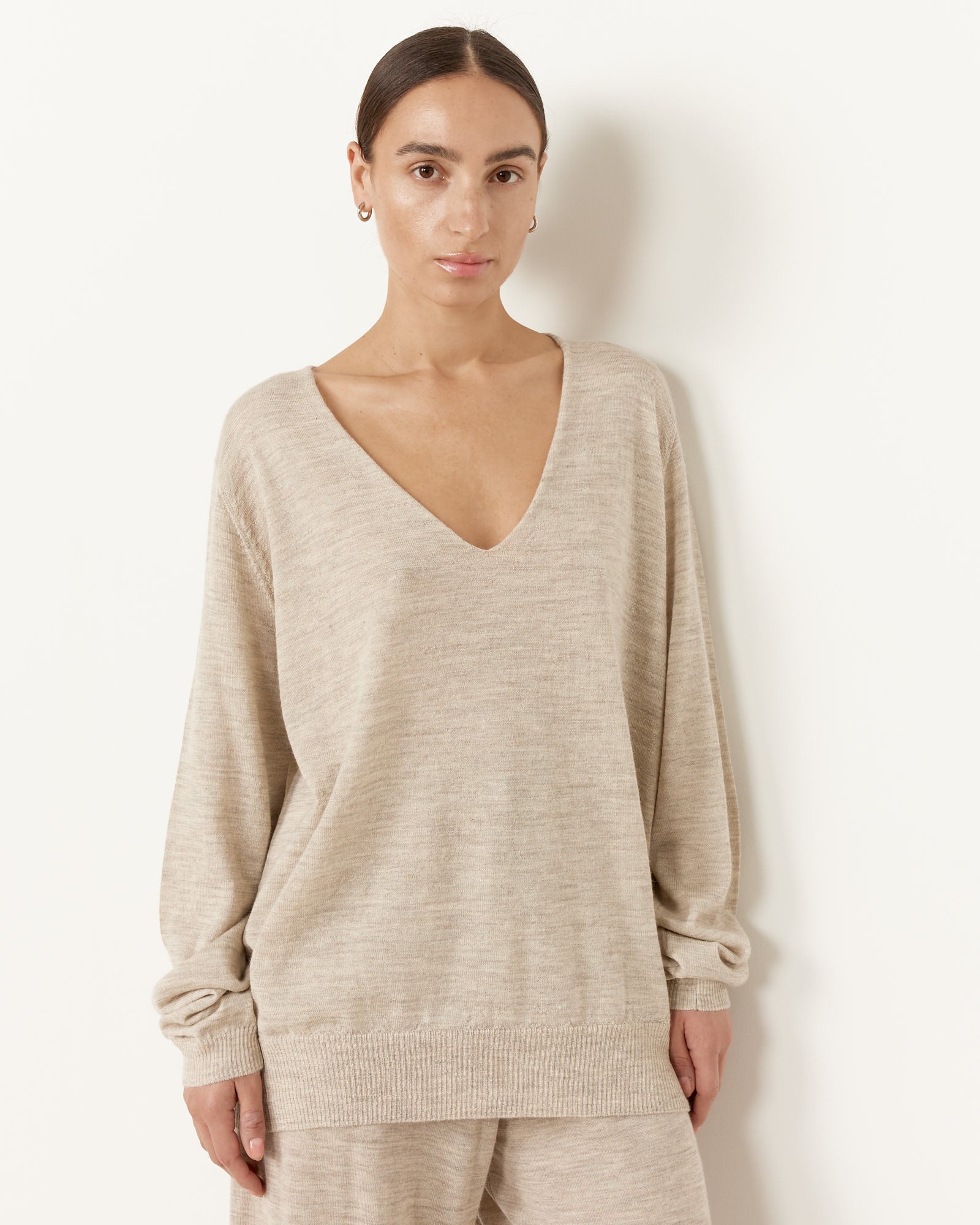 Lauren Manoogian Super Fine V Neck - Carrara / 1 (256597)