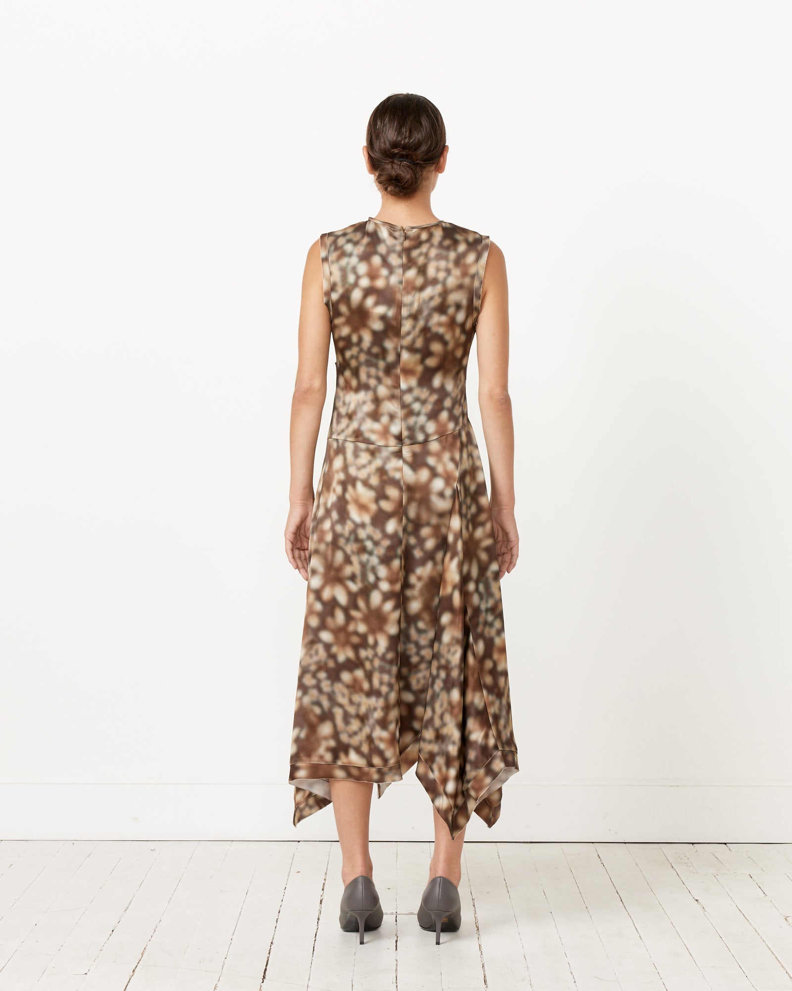 Print Sleeveless Dress - Brown / 34 (256601)