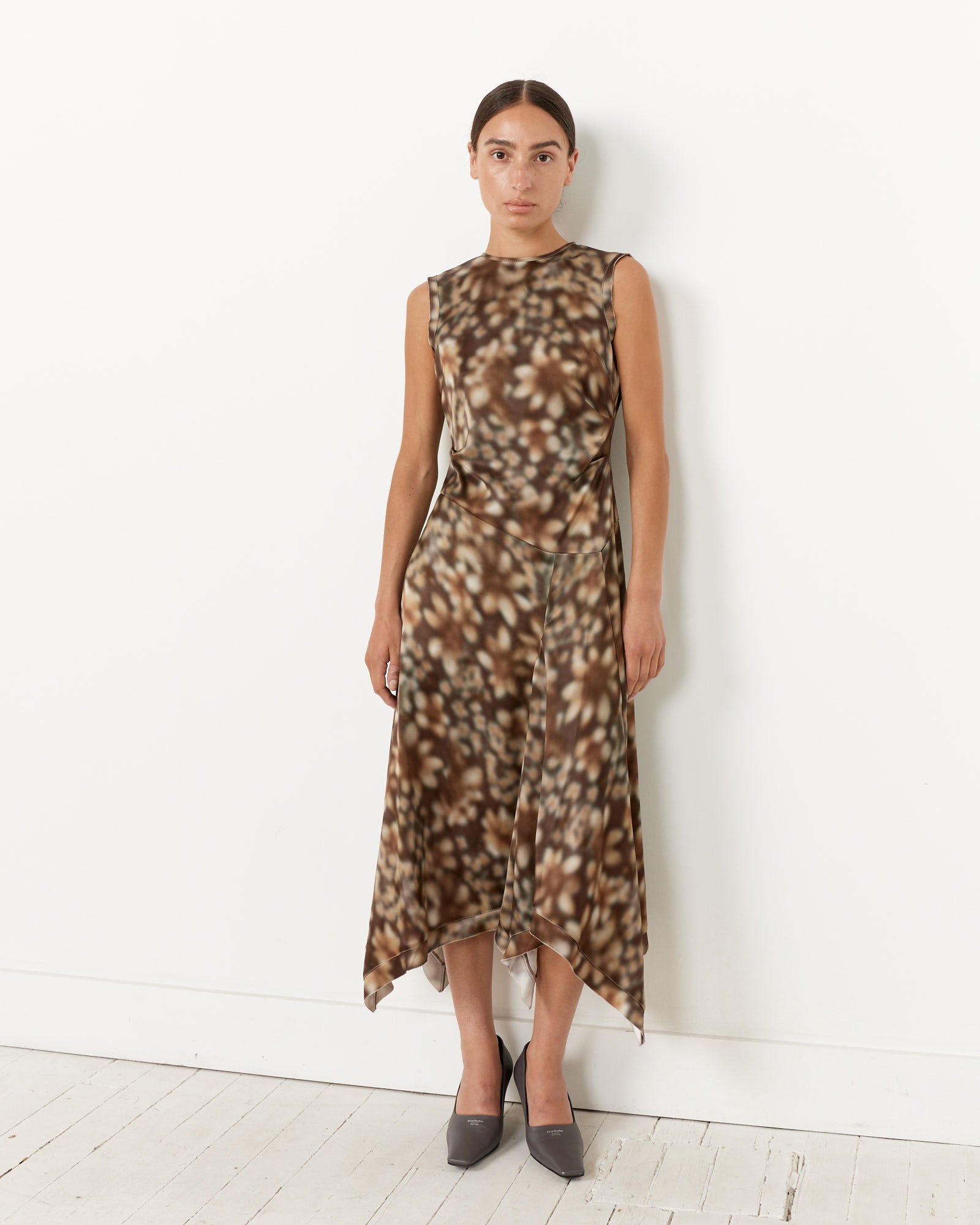 Print Sleeveless Dress - Brown / 34 (256601)