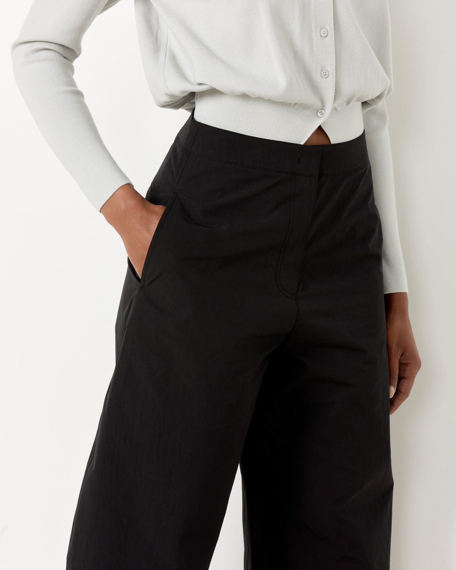 Amomento Curved Leg Pant Black - Black / 0 (257061)