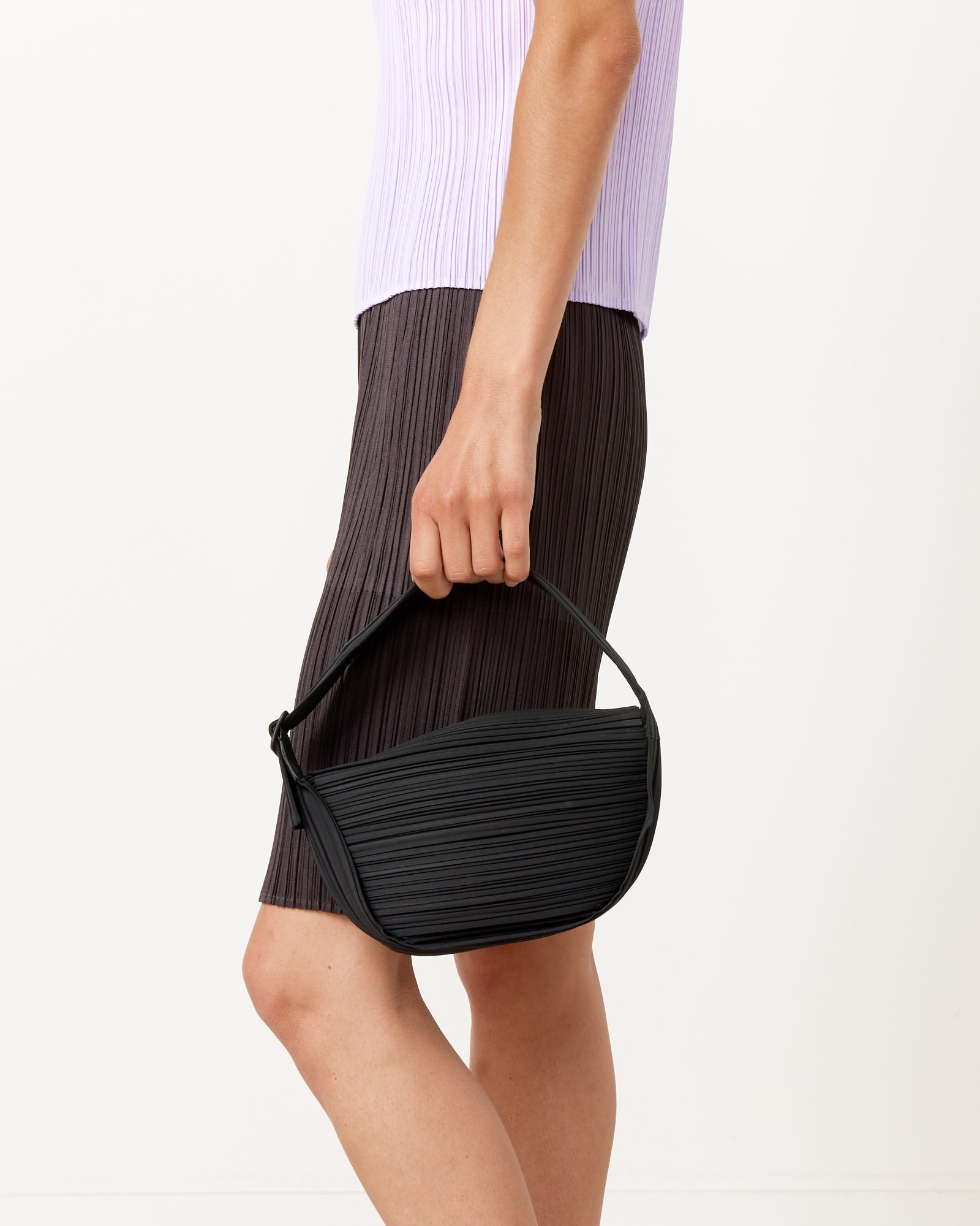 Half Moon Bag in Black - Black / OS (257206)