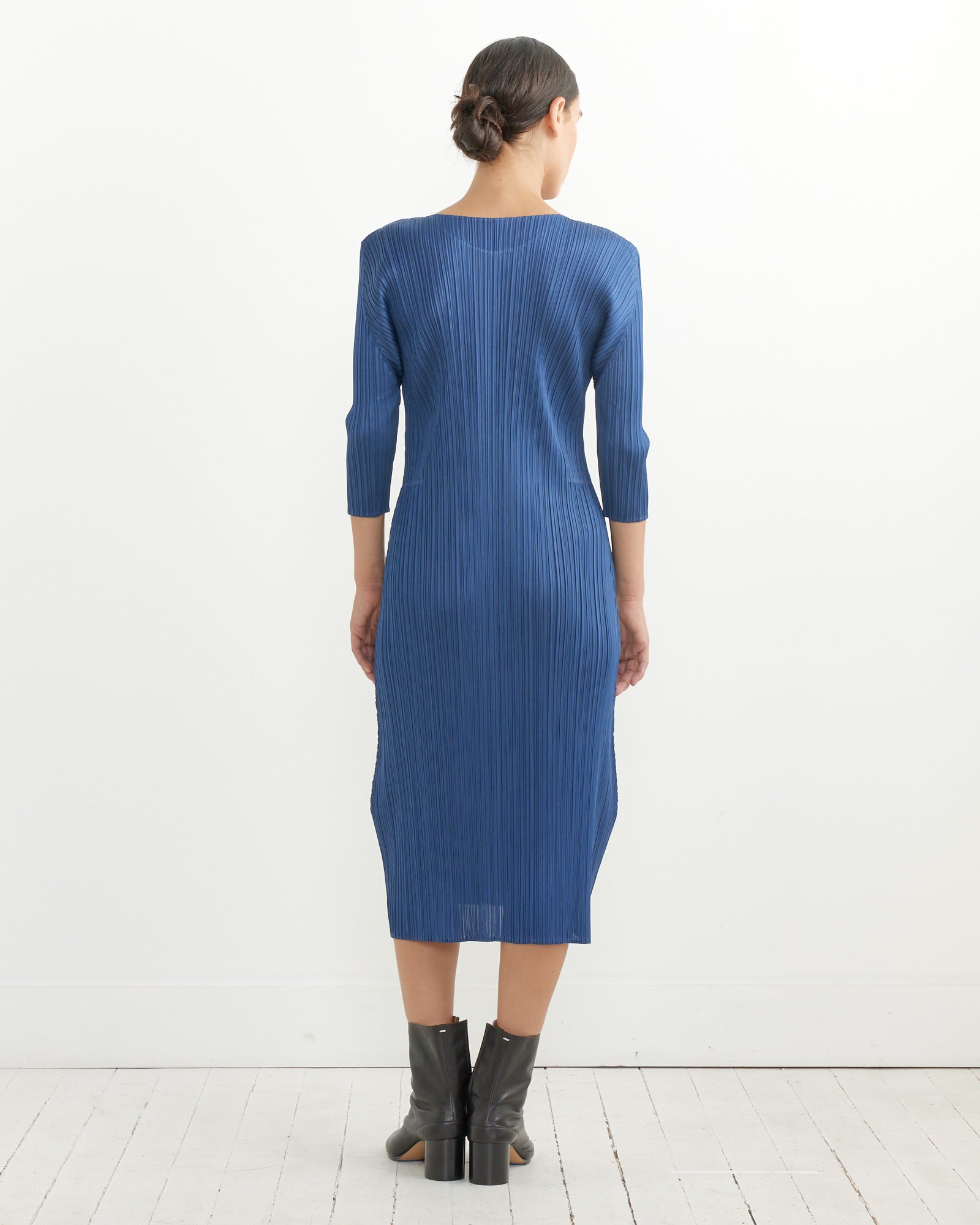 MC June Dress in Dark Blue