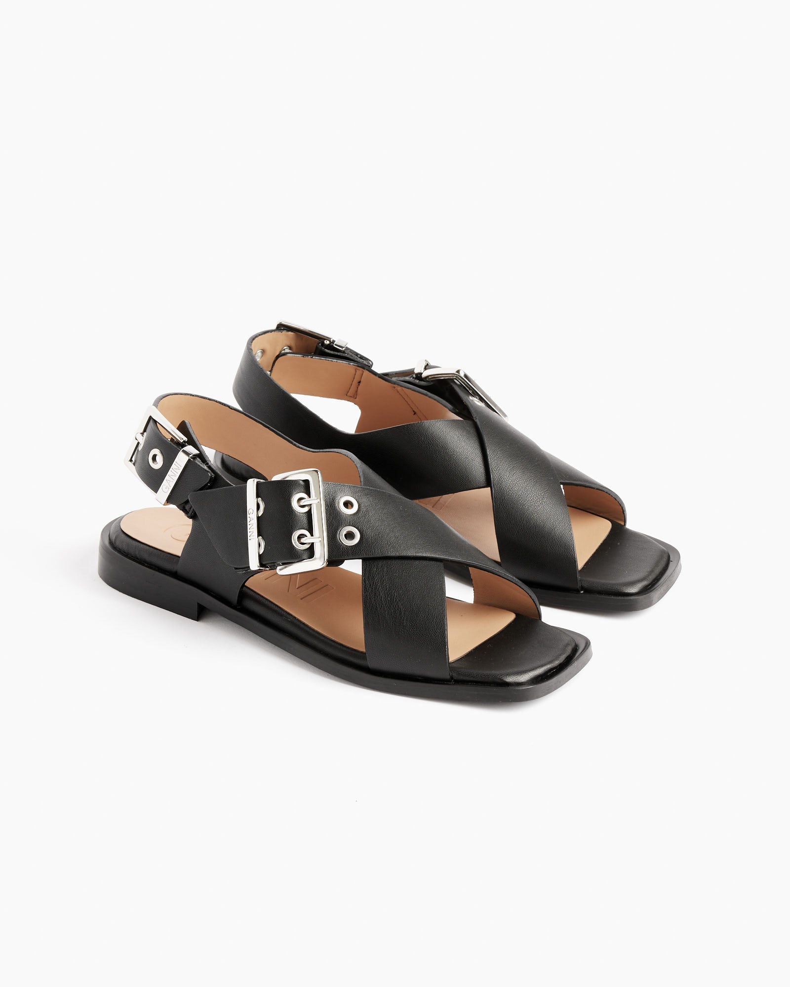 Feminine Buckle Strap Sandal in Black - Black / 39 (257386)