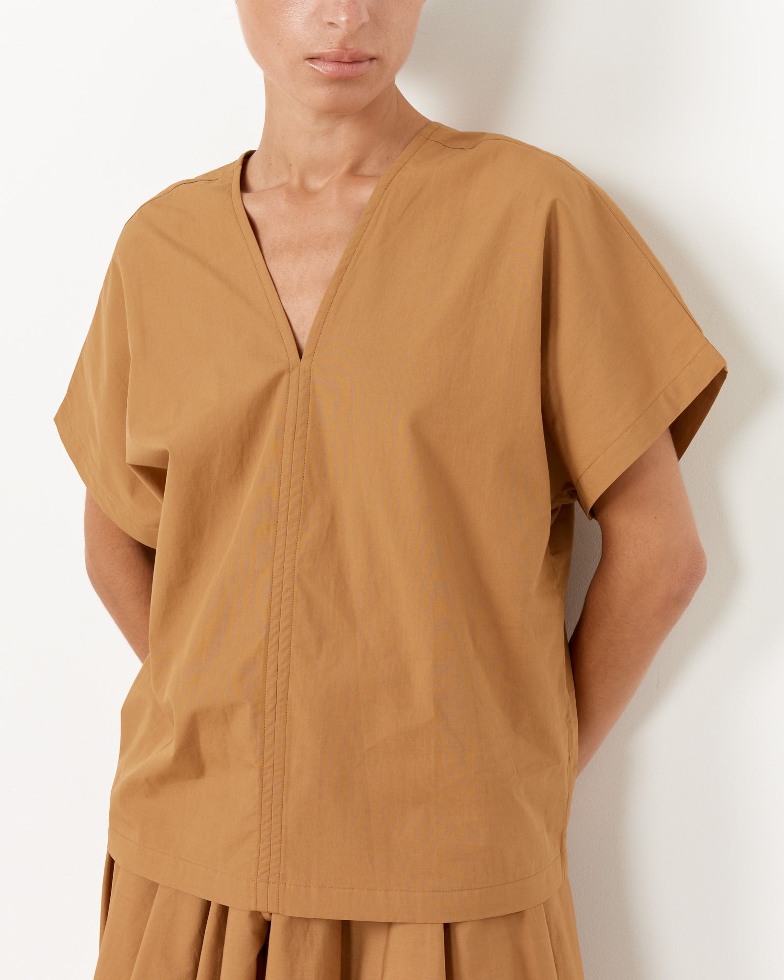 Black Crane V Neck Top Camel - Camel / XS (257765)