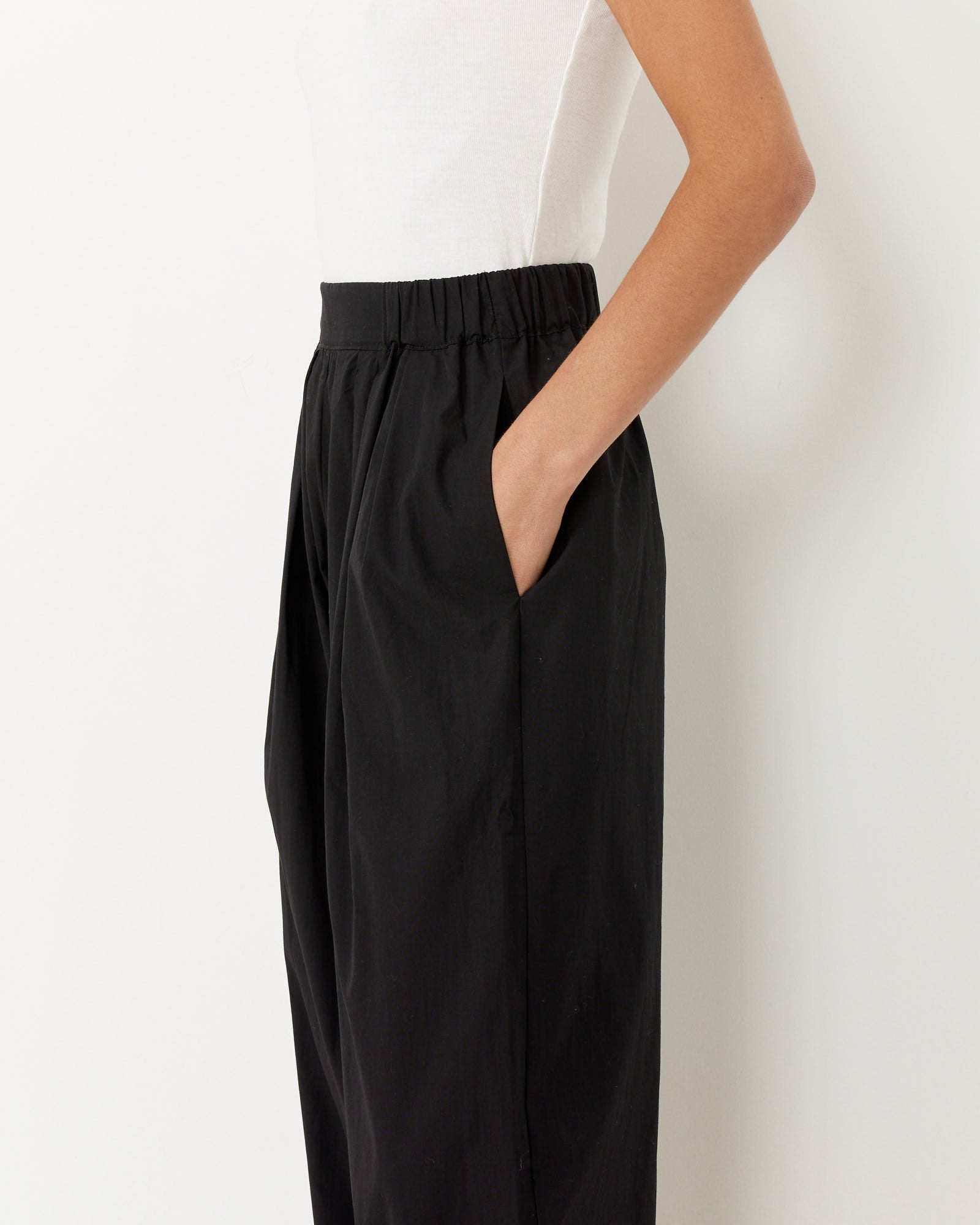 Black Crane Straight Draped Pants Black - Black / XS (257773)