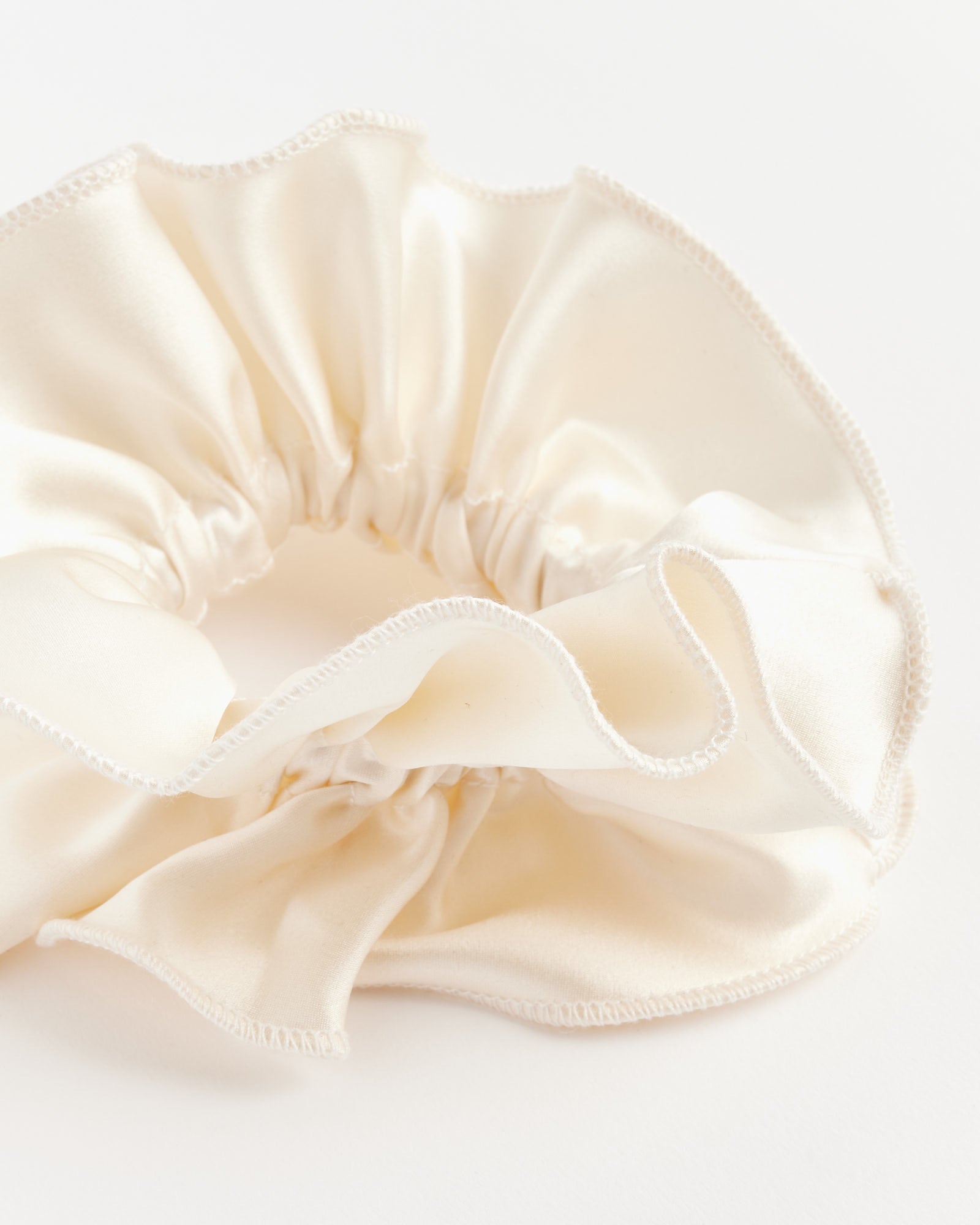 Double Frill Scrunchie - Ivory / OS (257828)