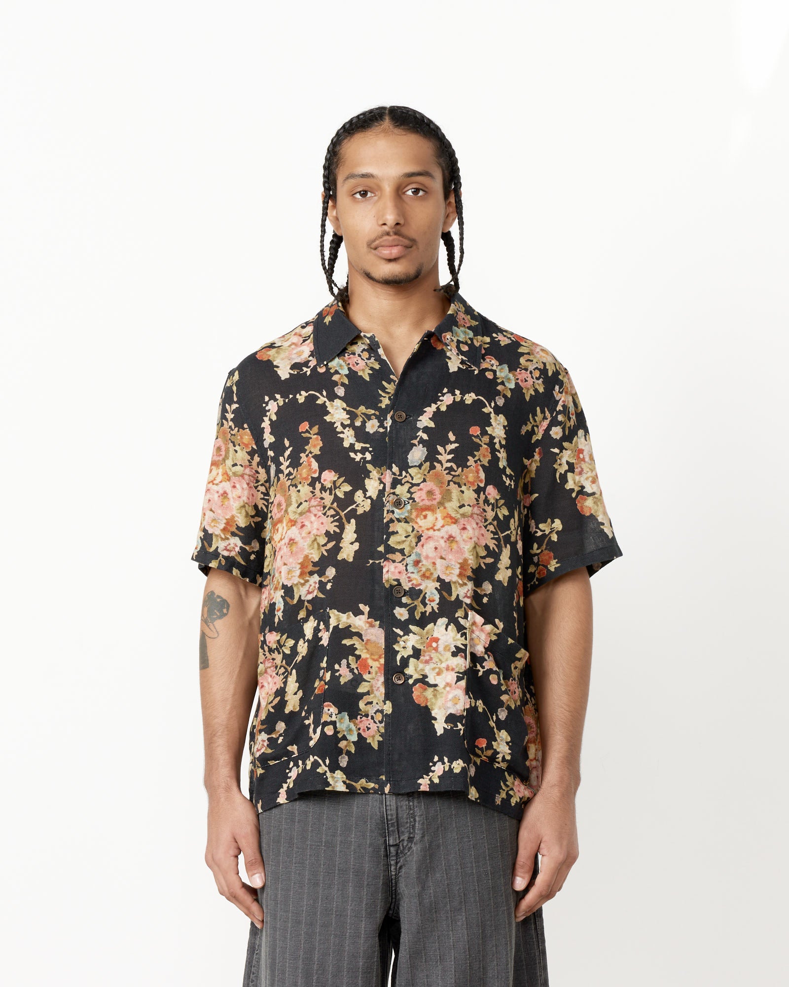 Our Legacy Elder S/S Shirt Black Floral Tapestry - Black Floral Tapestry / 50 (258485)