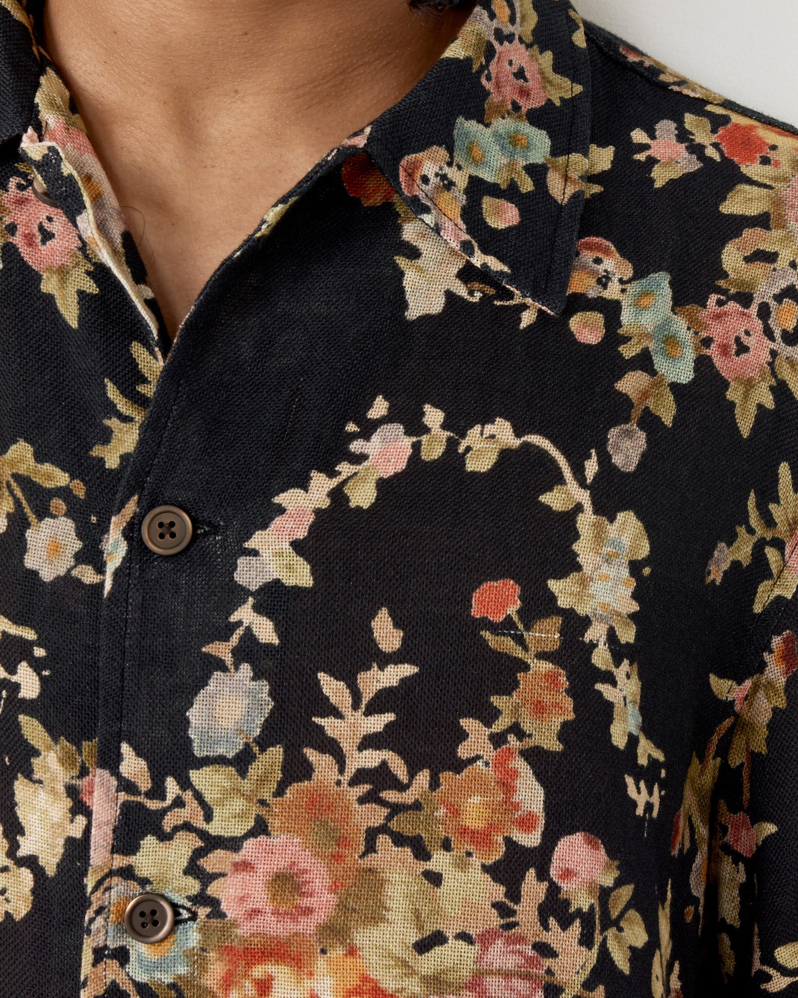 Our Legacy Elder S/S Shirt Black Floral Tapestry - Black Floral Tapestry / 50 (258485)