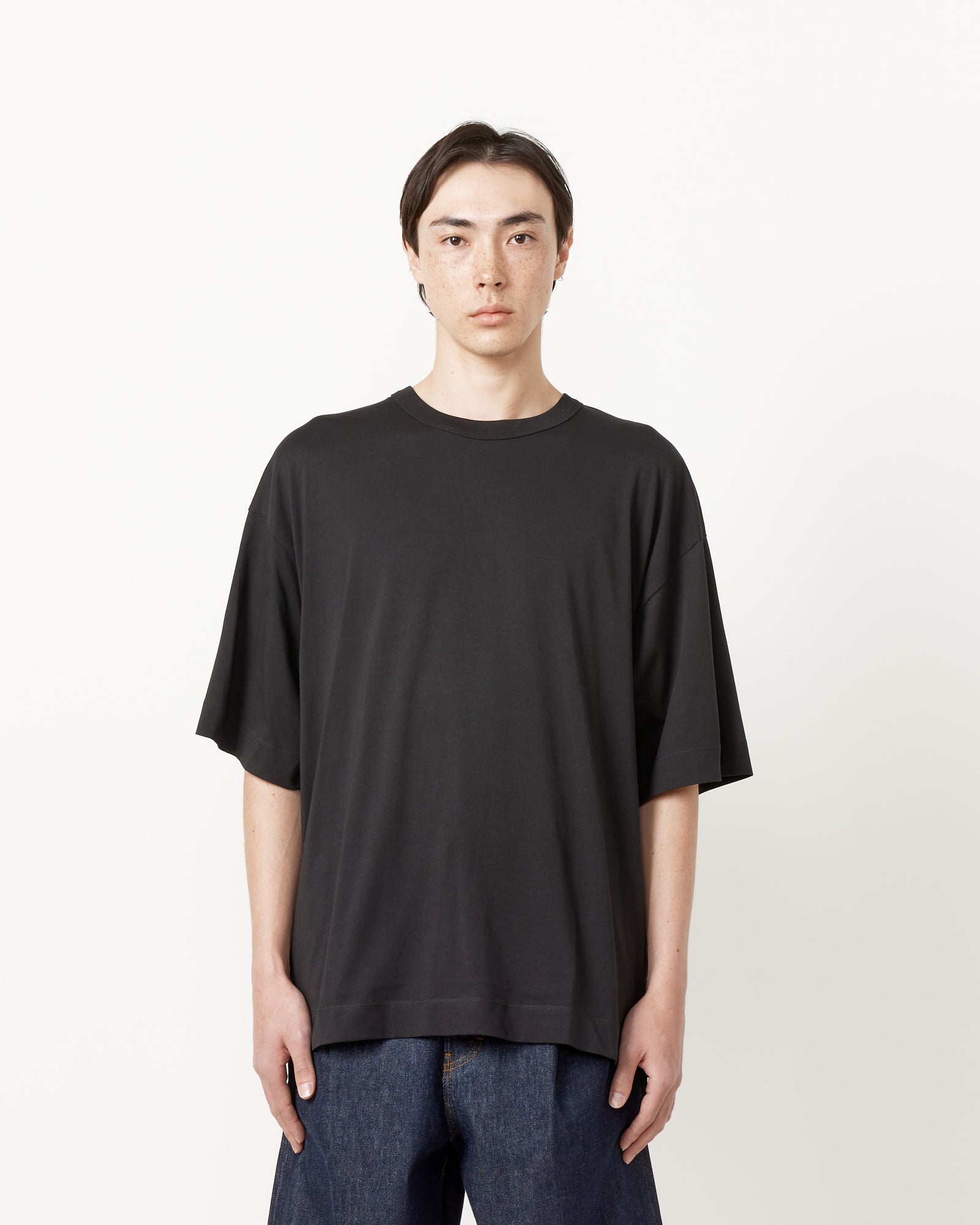 Oversized T-Shirt in Black - Black / L (259328)