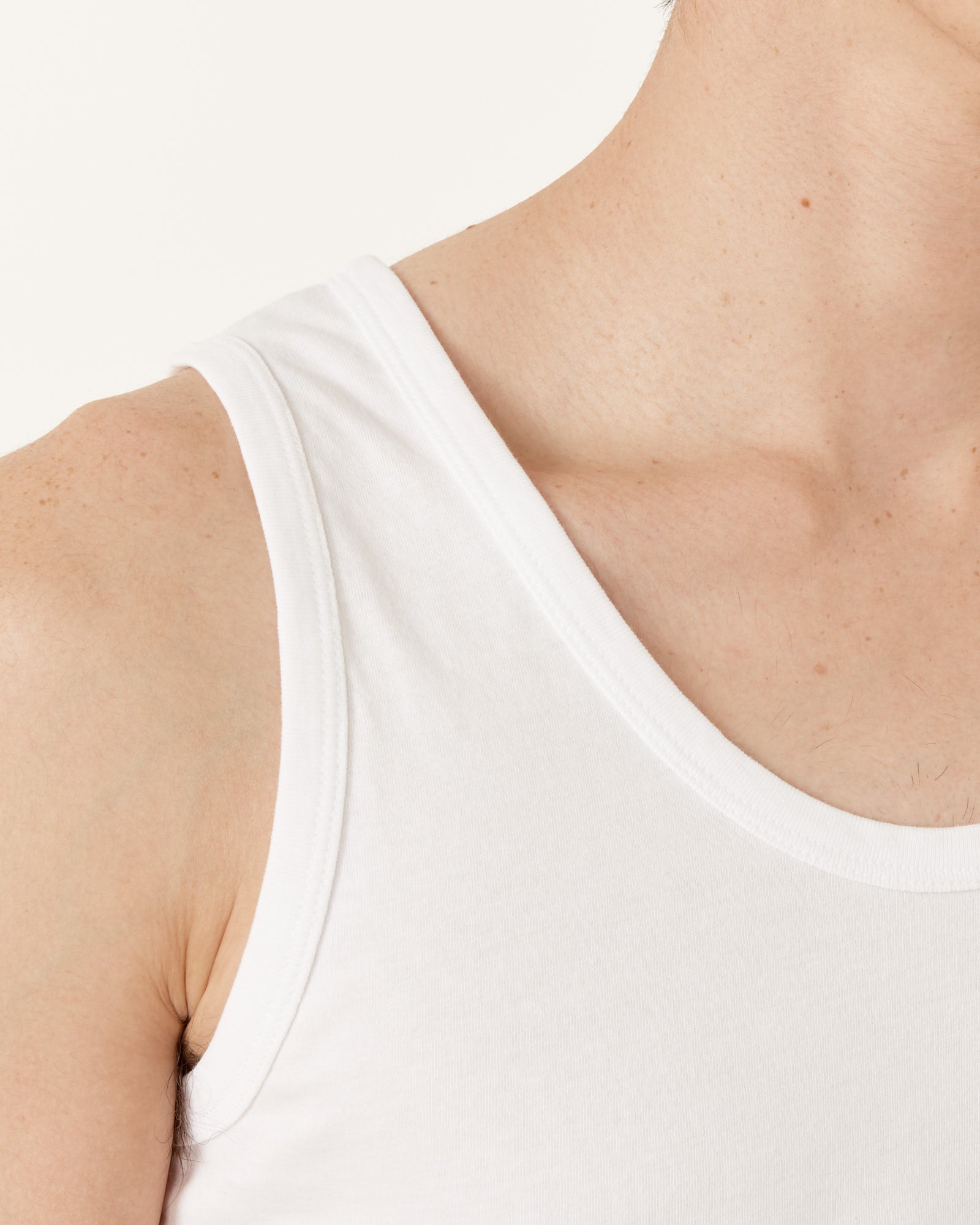 Scoop Neck Tank Top in White - White / M (259330)