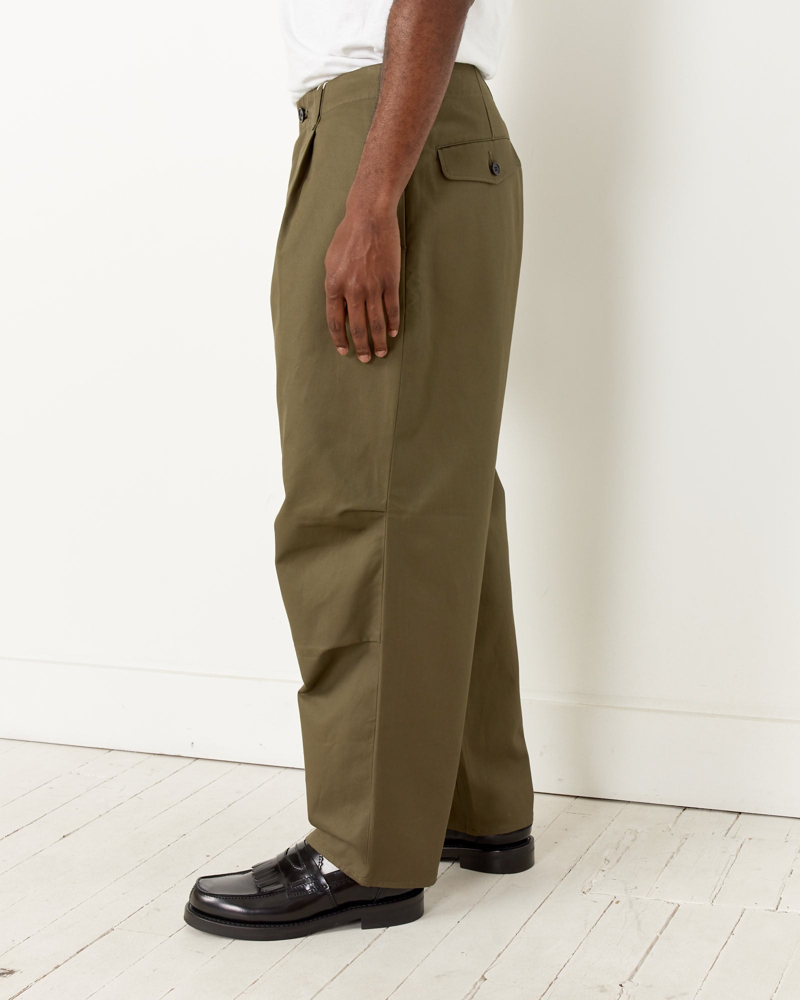 Still By Hand Selvedge Knee Tuck Pants Olive - Olive / 2 (259450)