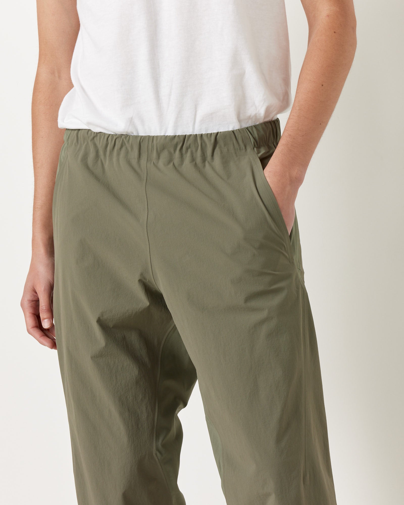 Veilance Secant Comp Track Pant Forage - Forage / 32 (259503)