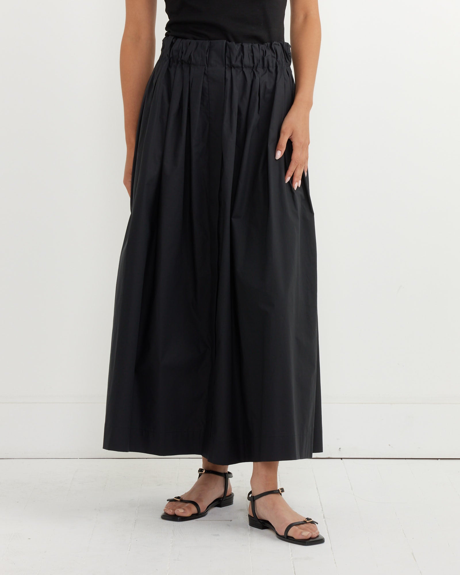 Hill Skirt in Black