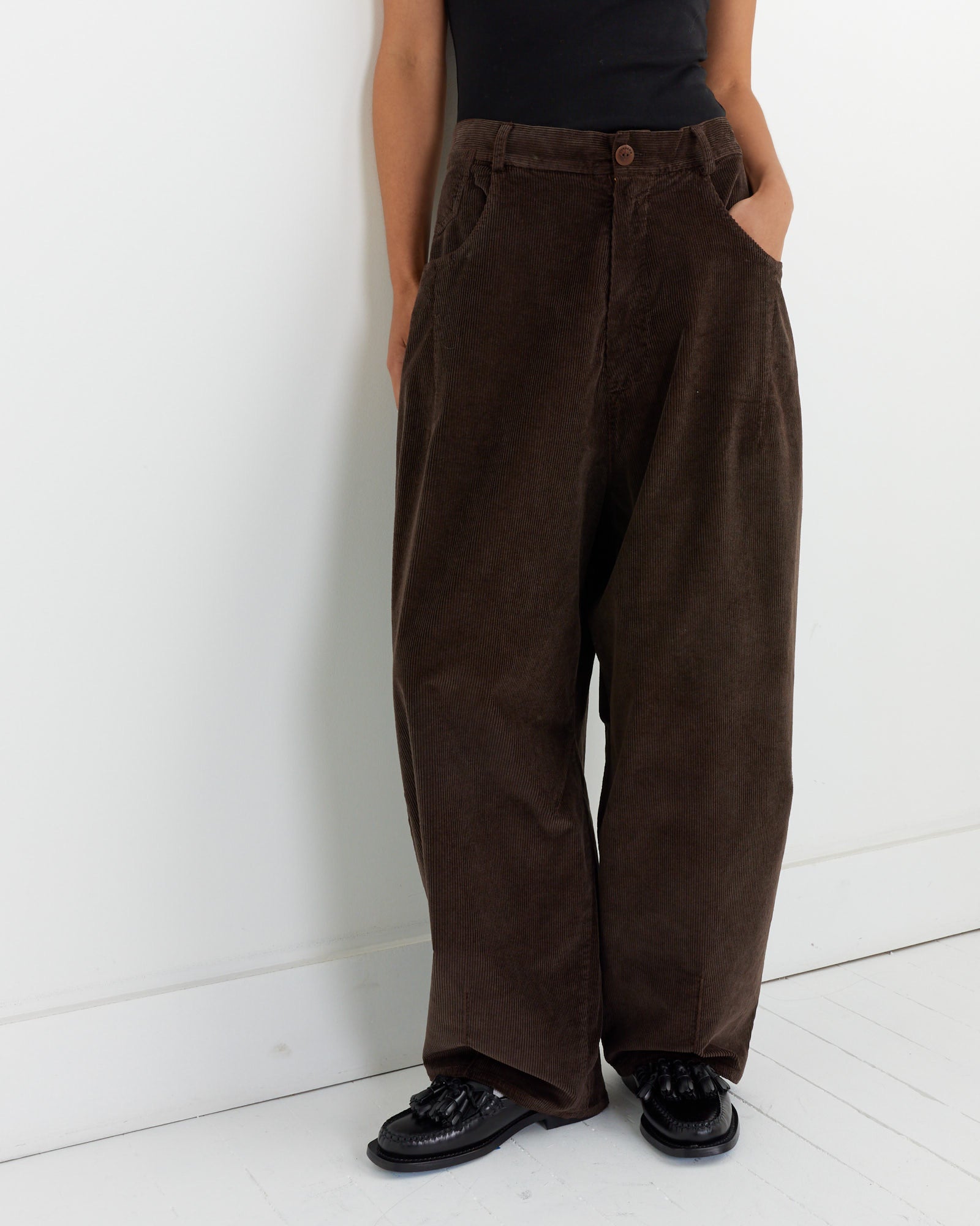 Corduroy Baggy Pant in Brown