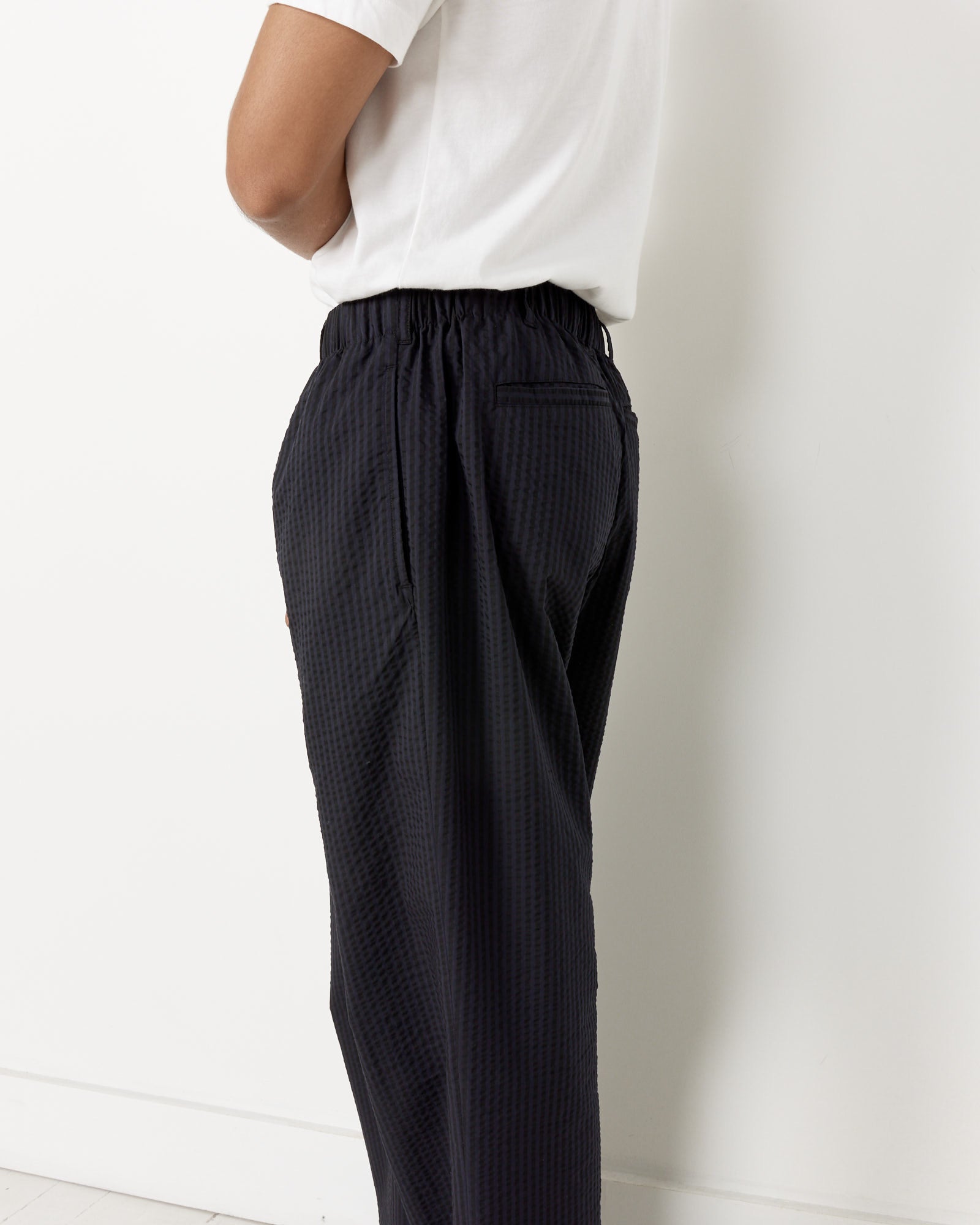 SMOCK Drape Trouser in Striped Seersucker Navy/Black - Navy/Black / M (261243)