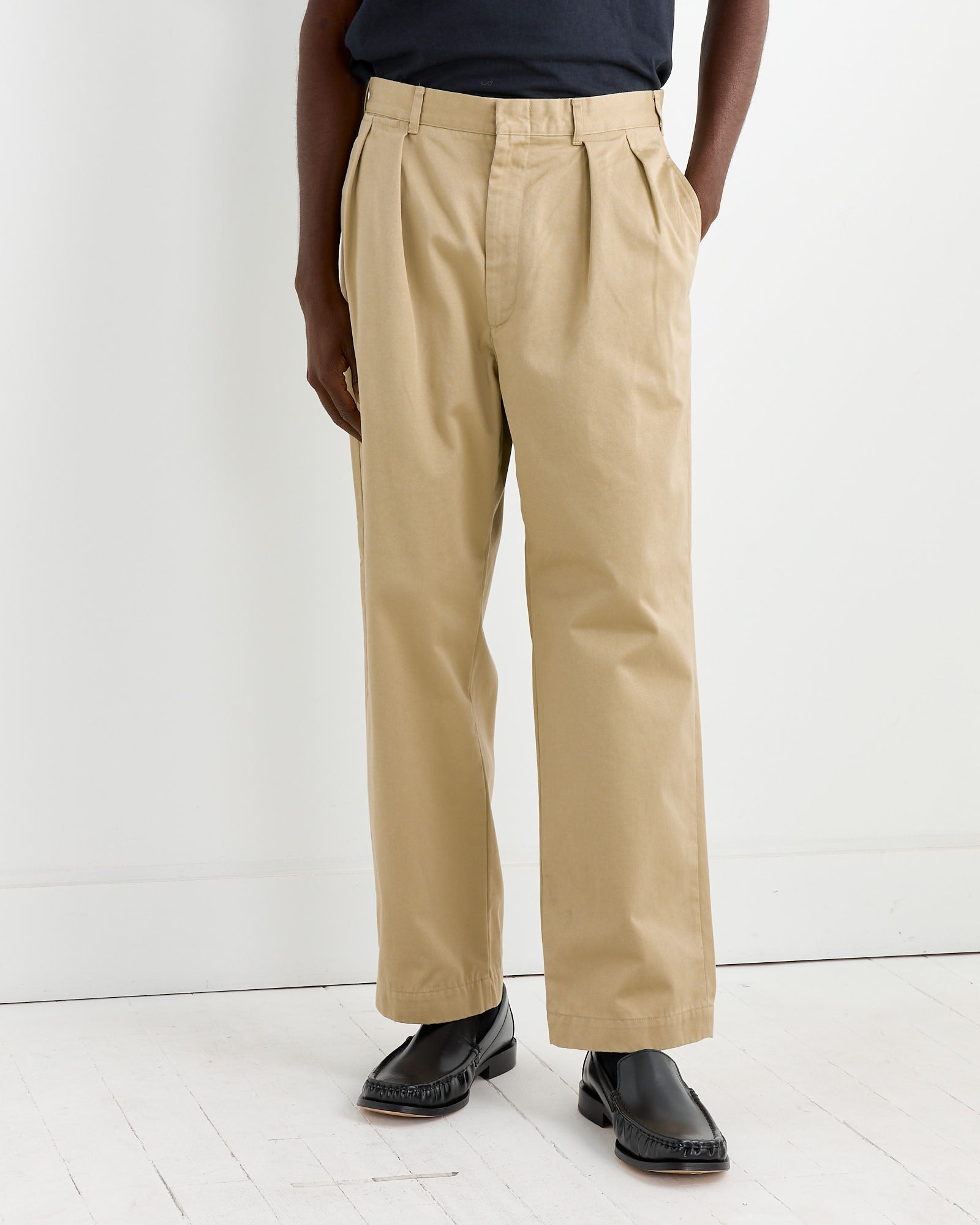 Nanamica Double Pleat Chino Pant Khaki - Khaki / 32 (261940)