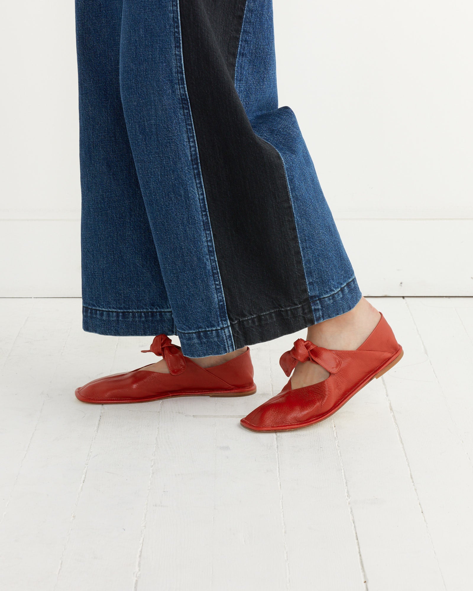 Llasada Front-Knot Pump in Chili Red