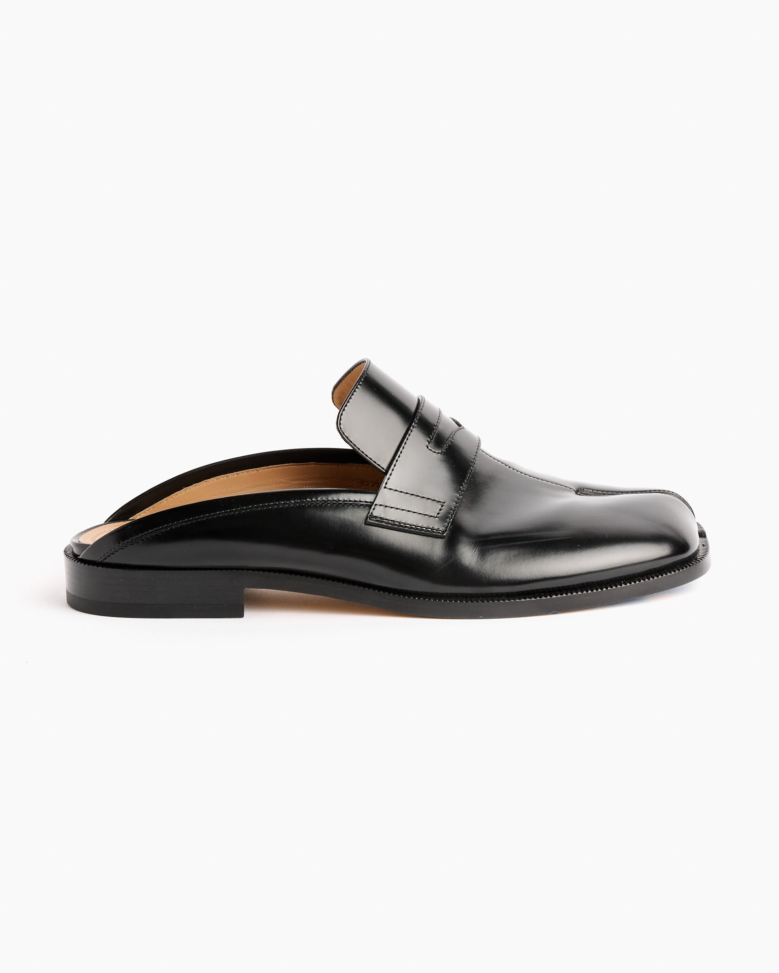 Tabi Loafer Mule in Black