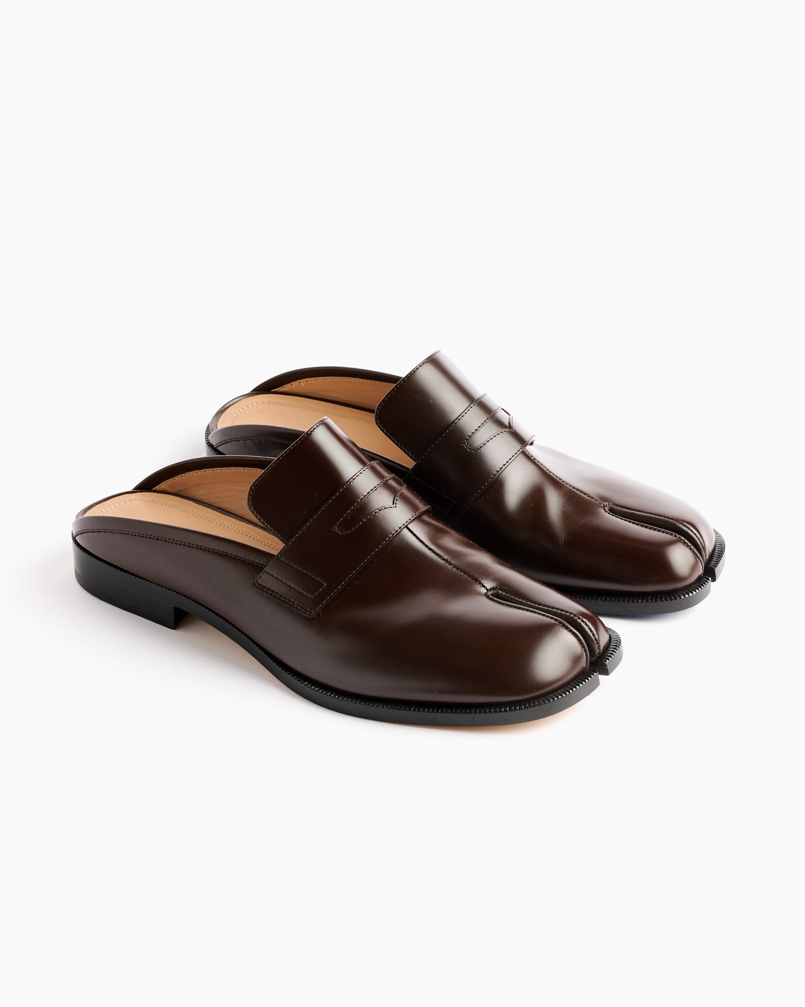 Tabi Loafer Mule in Brown