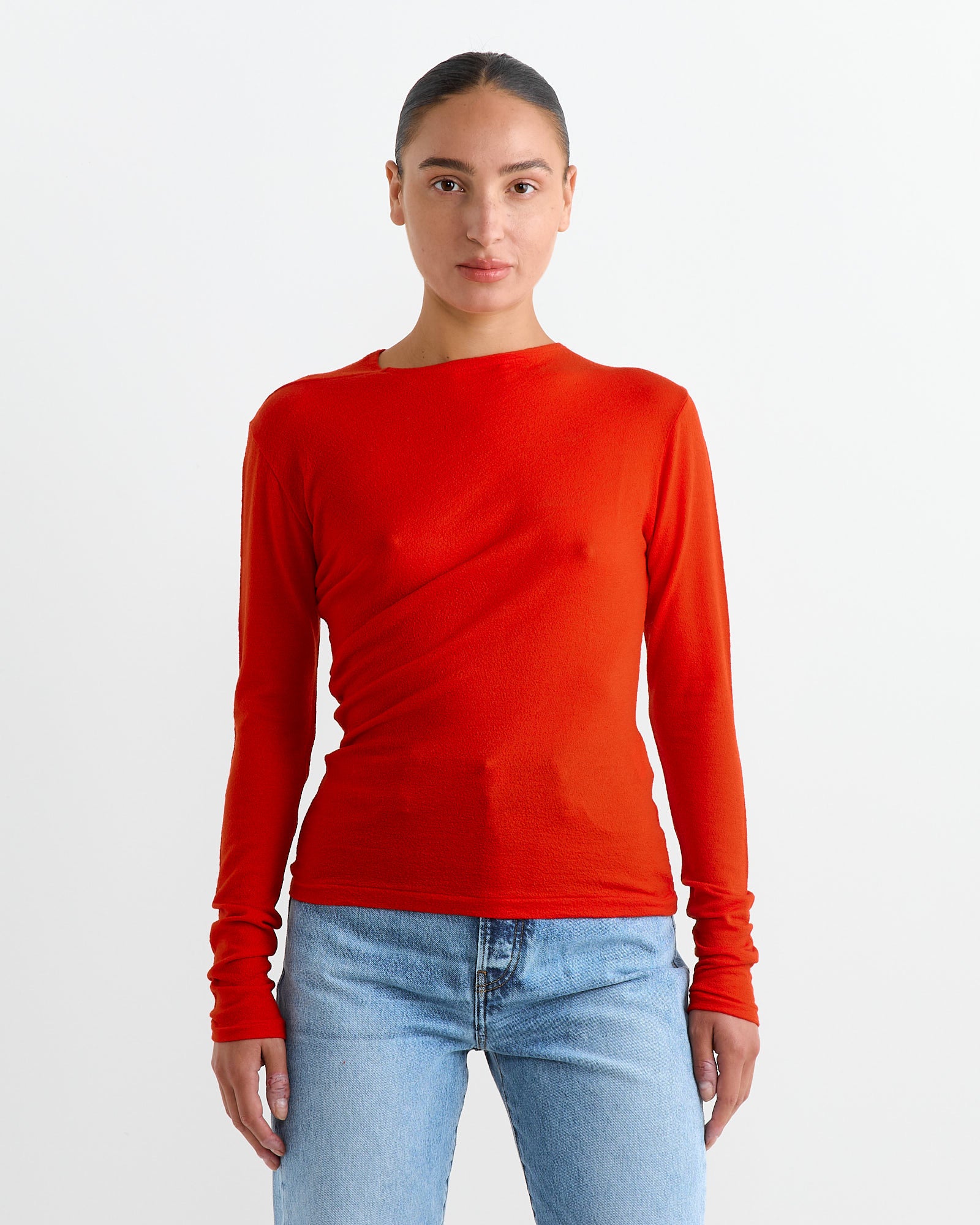 Wool Amunzen Pullover in Red