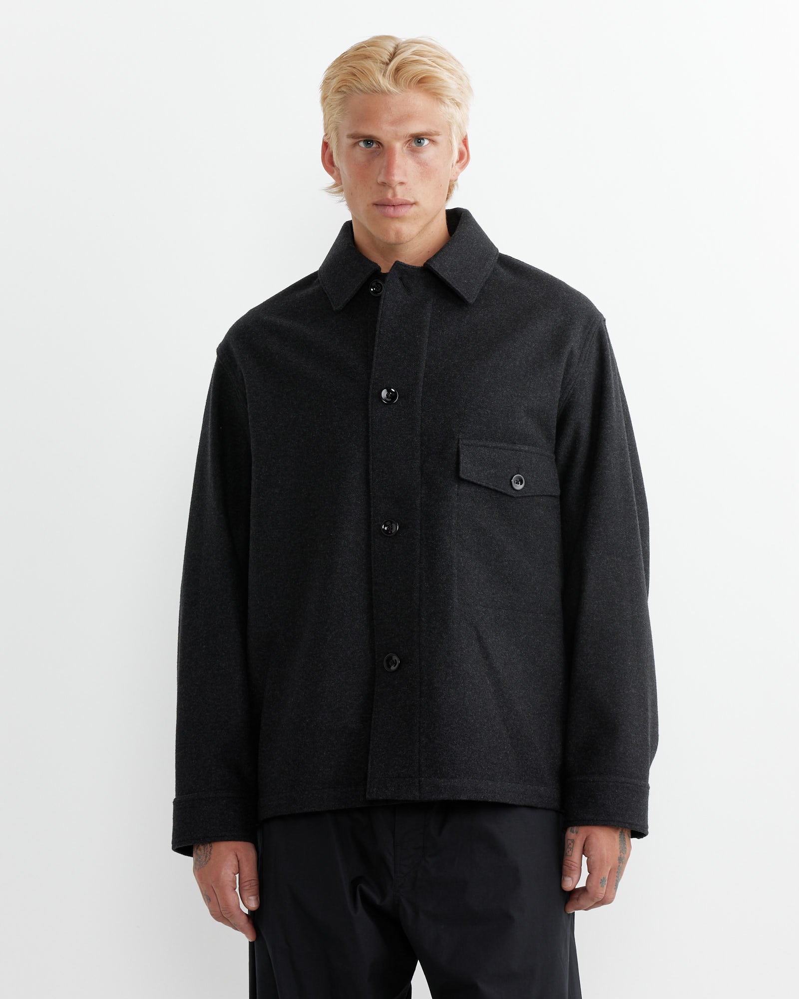 One Pocket Overshirt in Ash Black