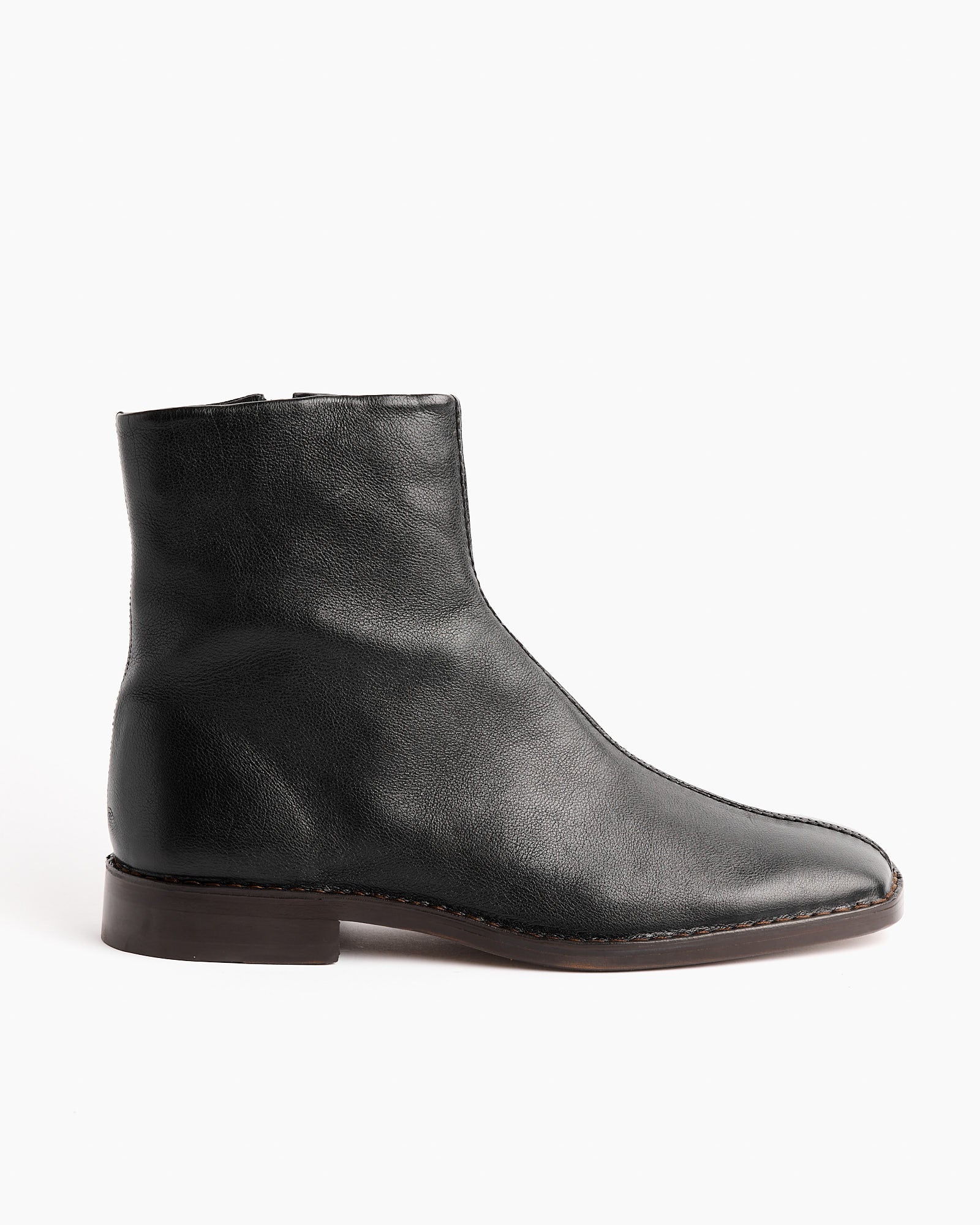 Piped Zipped Boot in Black