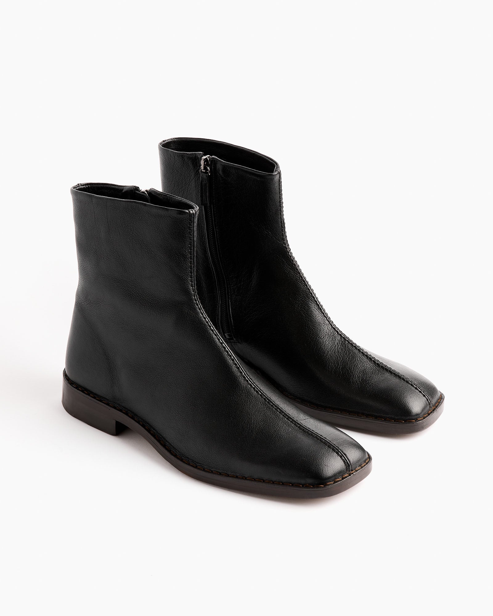 Piped Zipped Boot in Black