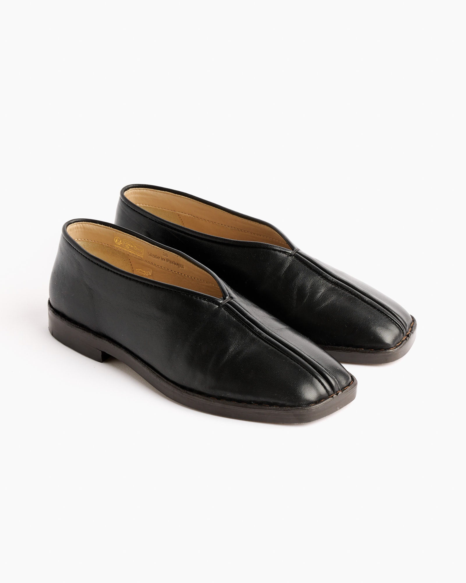 Flat Piped Slippers in Black - Black / 38 (263205)