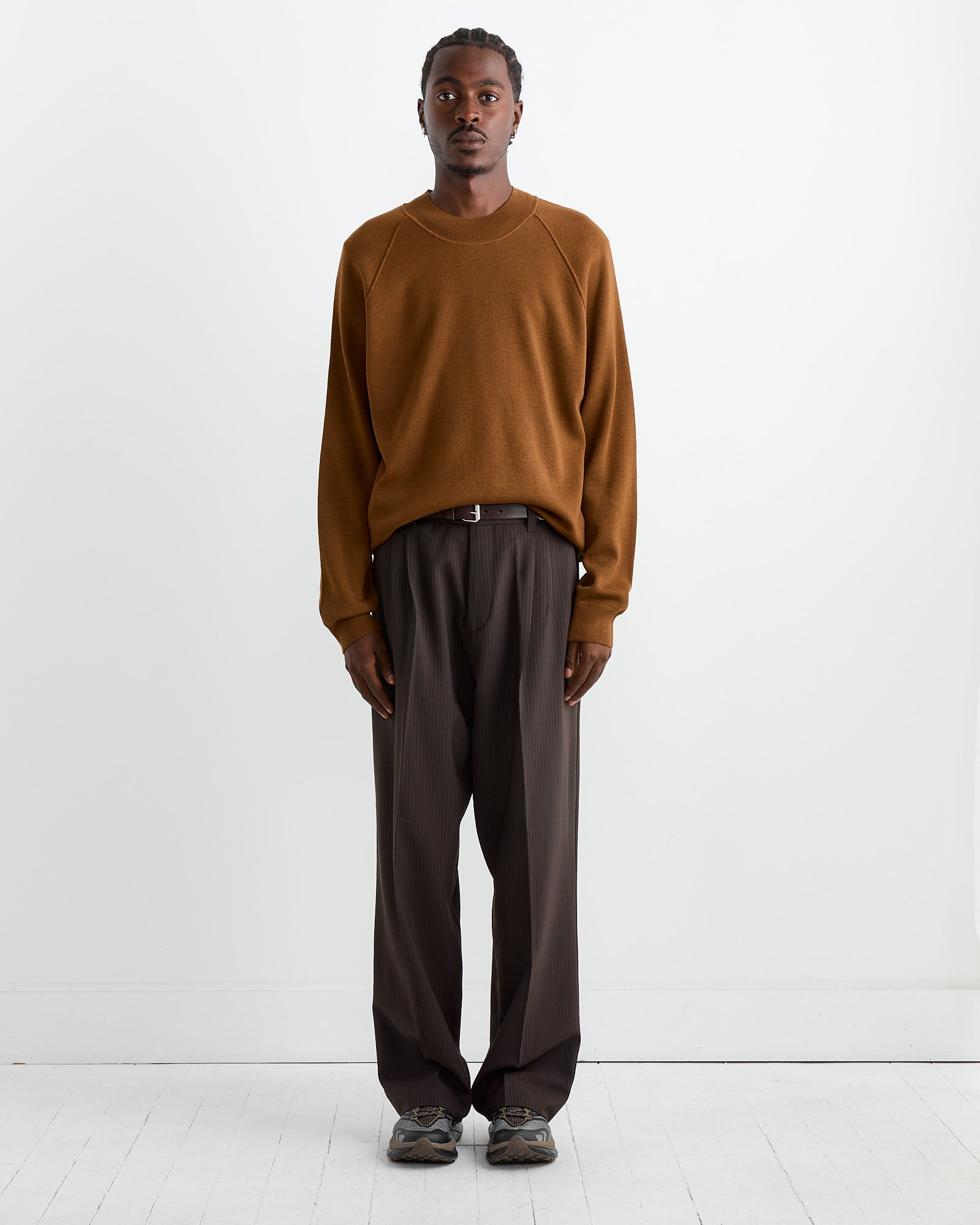 Wide Neck Sweatshirt in Tobacco