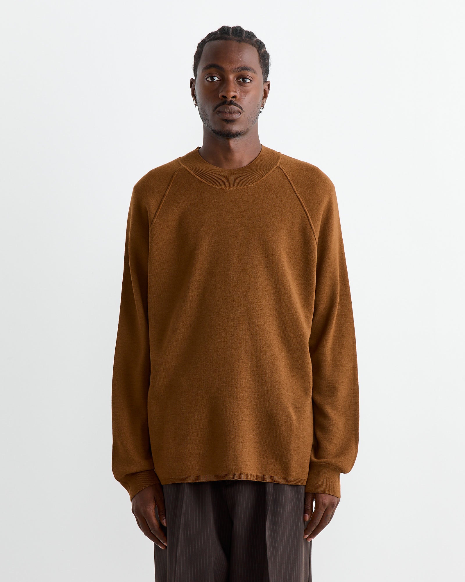 Wide Neck Sweatshirt in Tobacco