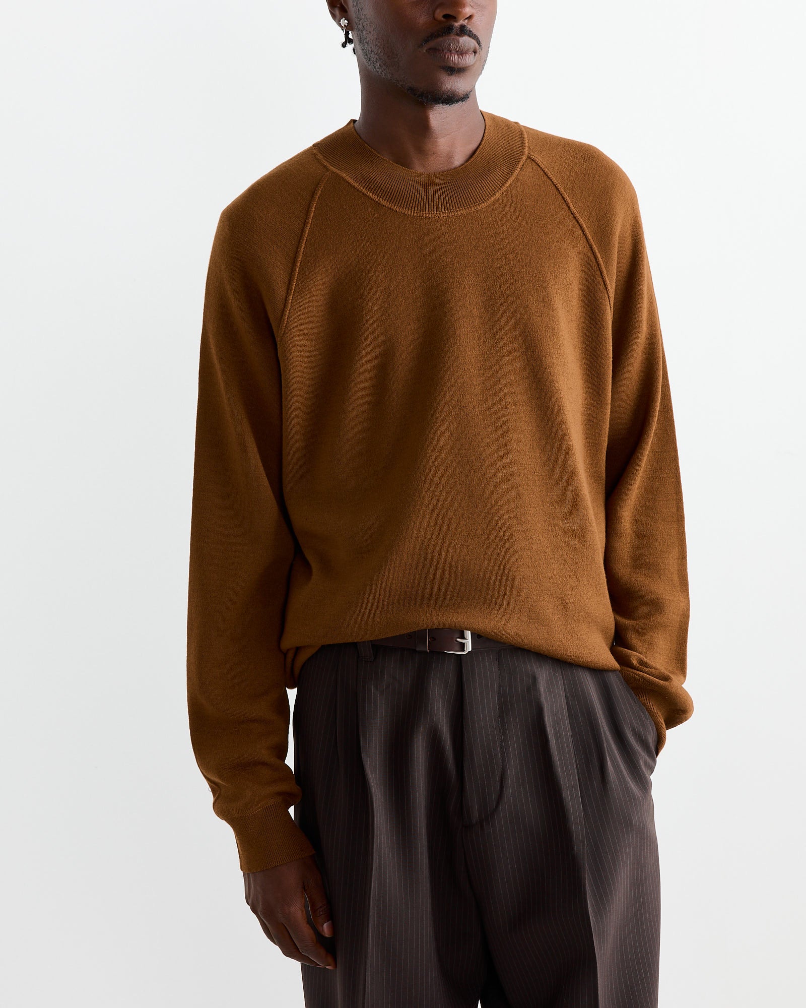 Wide Neck Sweatshirt in Tobacco