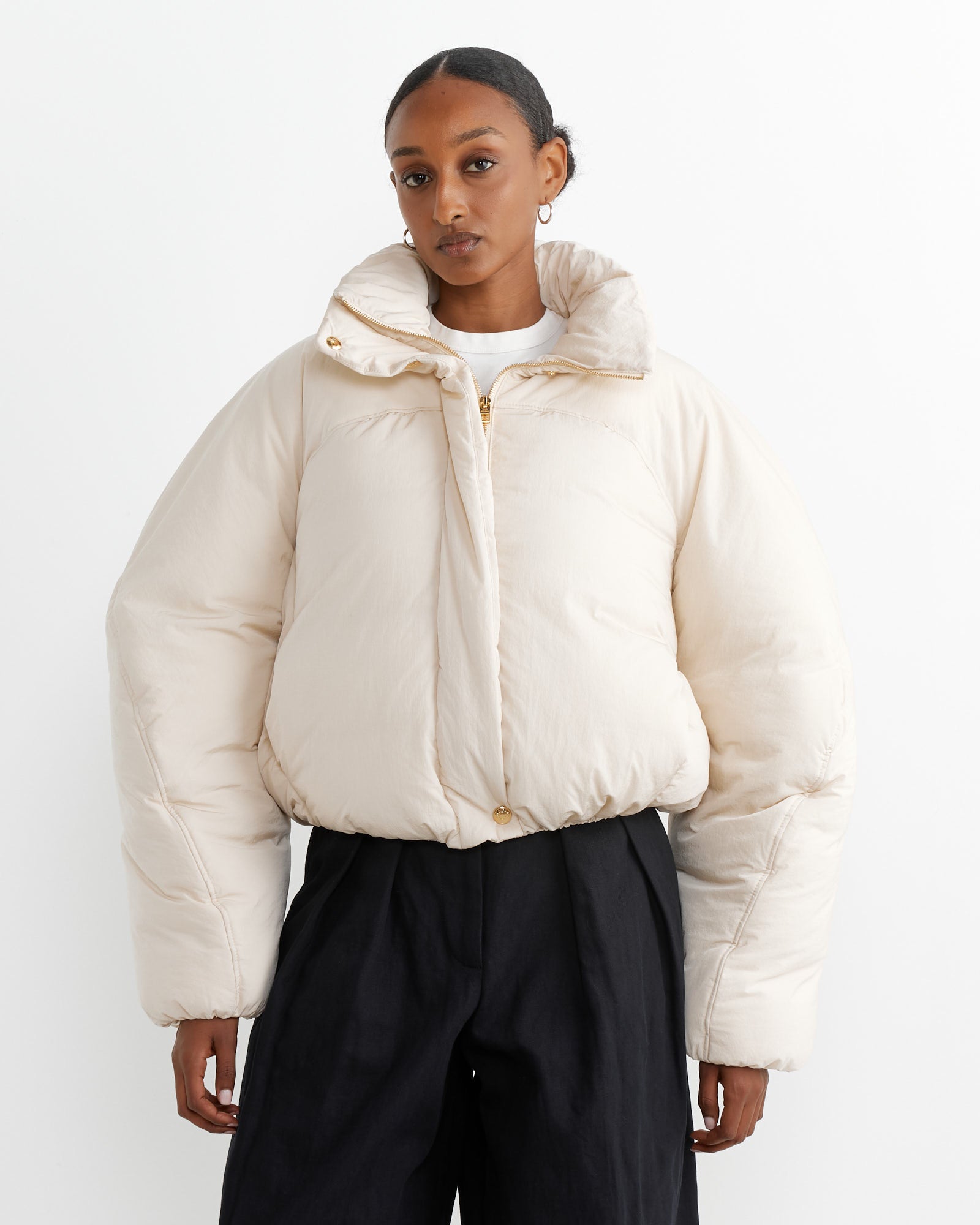 Le Doudoune Courte Caraco Jacket in Off White