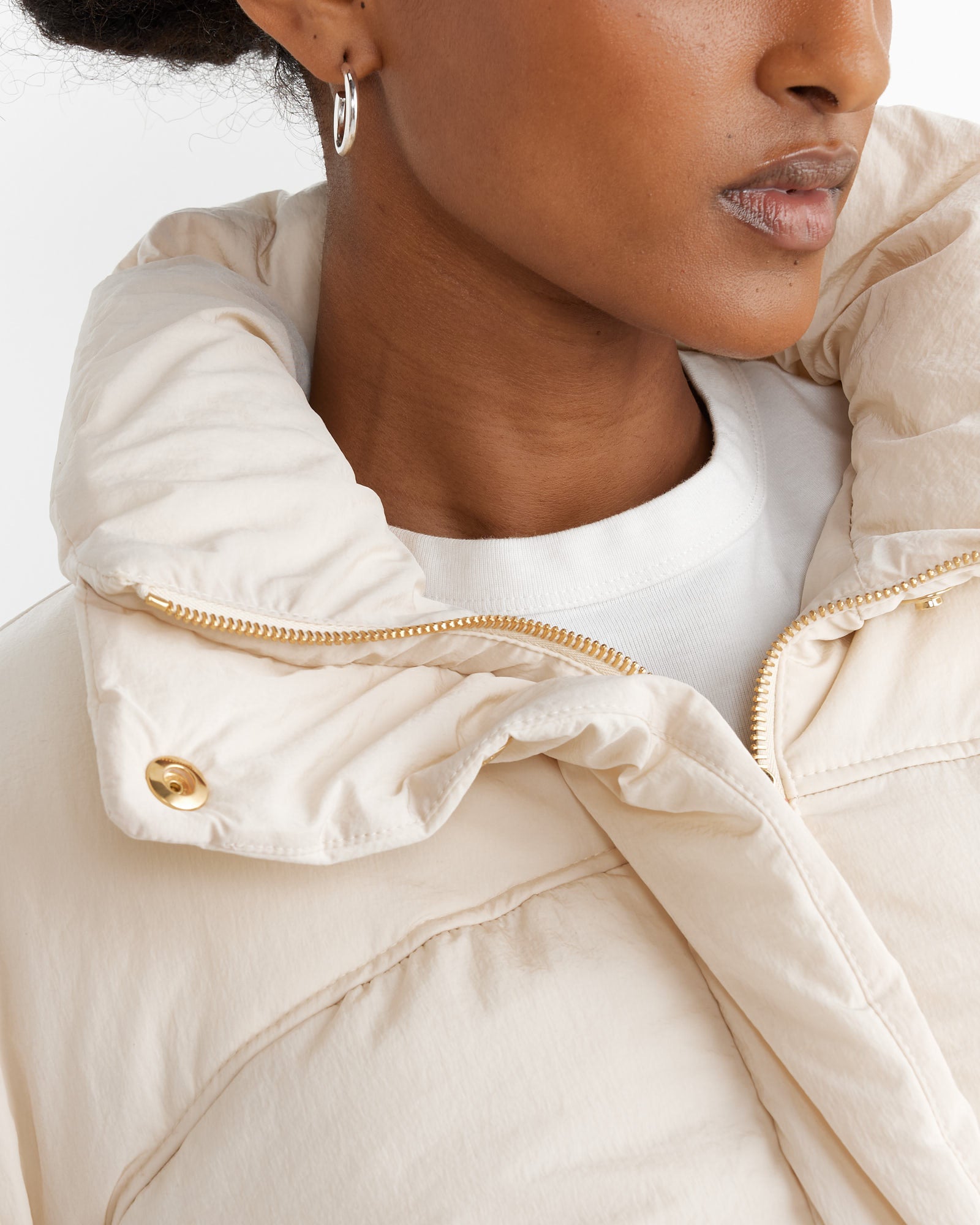 Le Doudoune Courte Caraco Jacket in Off White