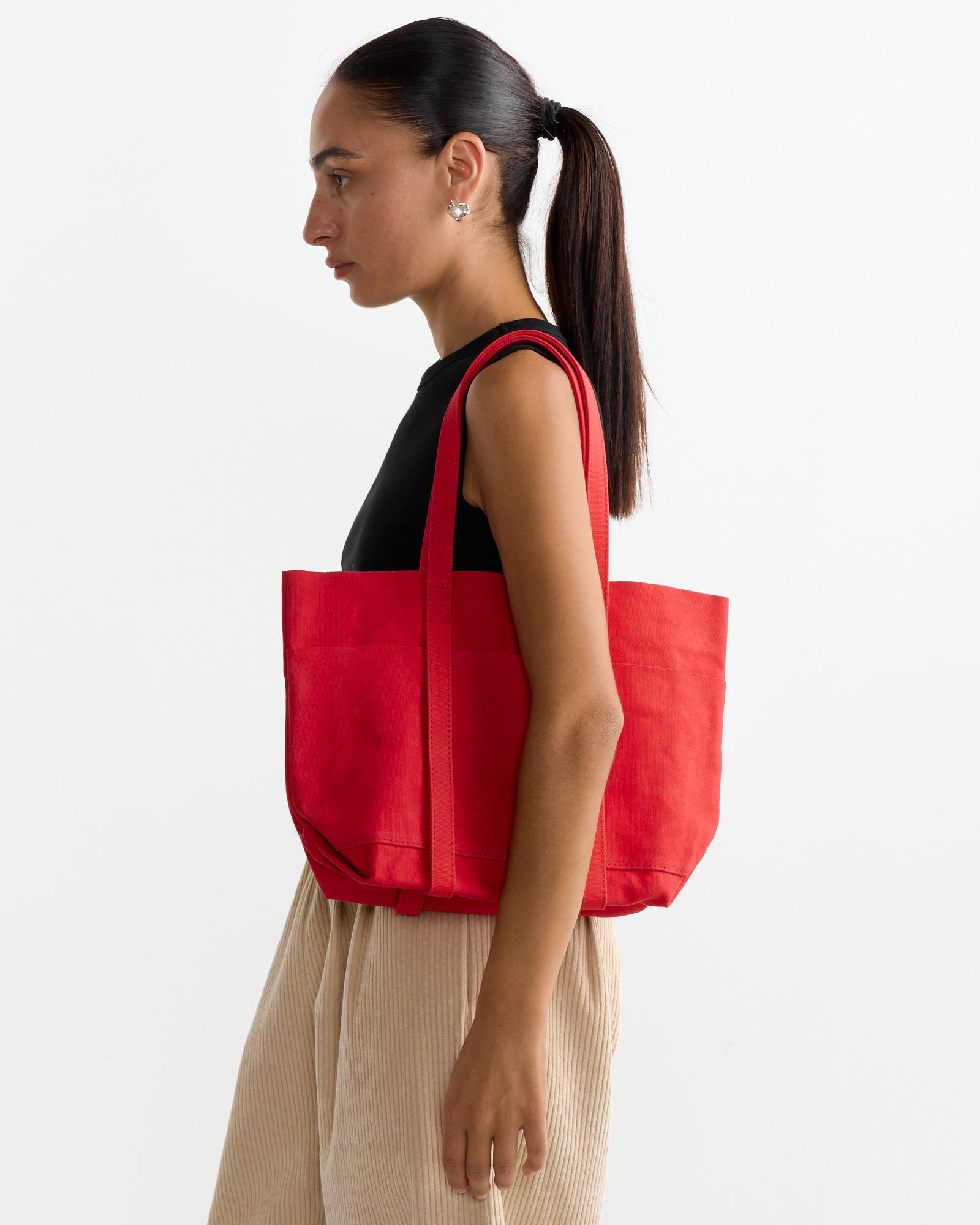 Washed Canvas 6 Pockets Tote in Red