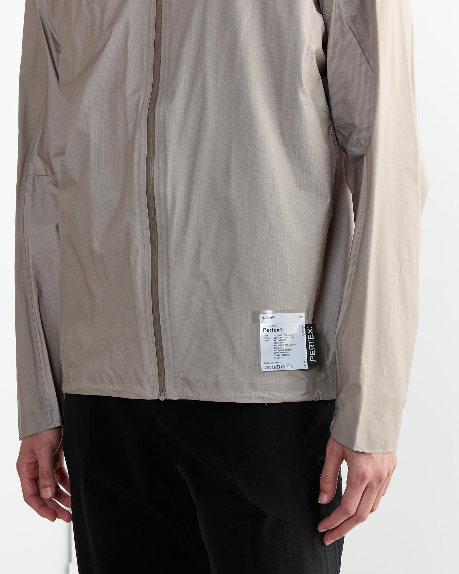 Satisfy Running Pertex 3L Rain Fly Jacket Moon - Moon / L (263480)