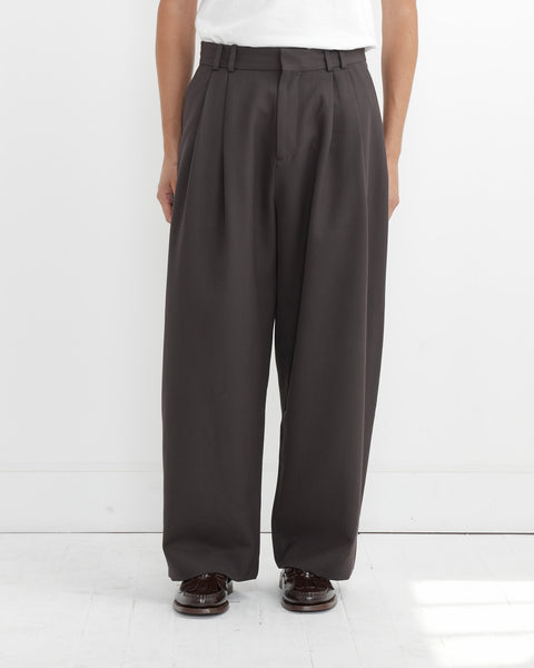 Line Pant in Espresso Brown