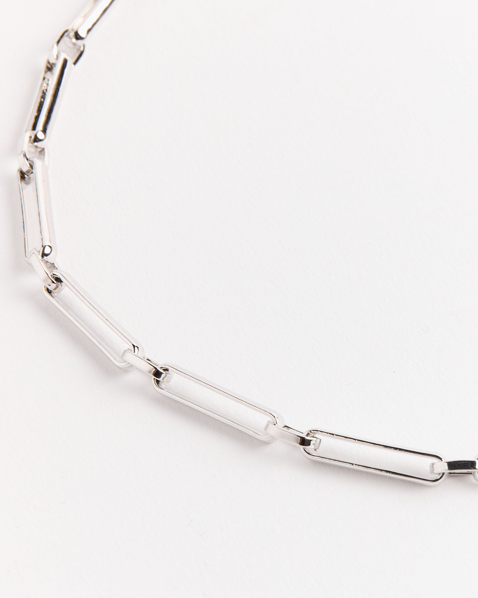 Chiusa Necklace in Silver Tone