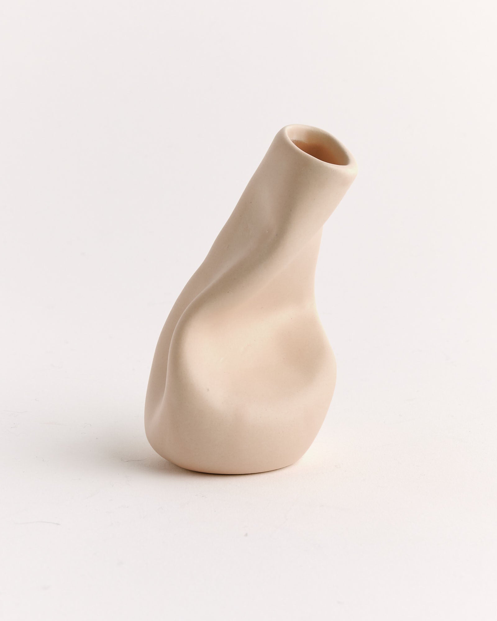 Small Solitude Vessel in Matte Peach