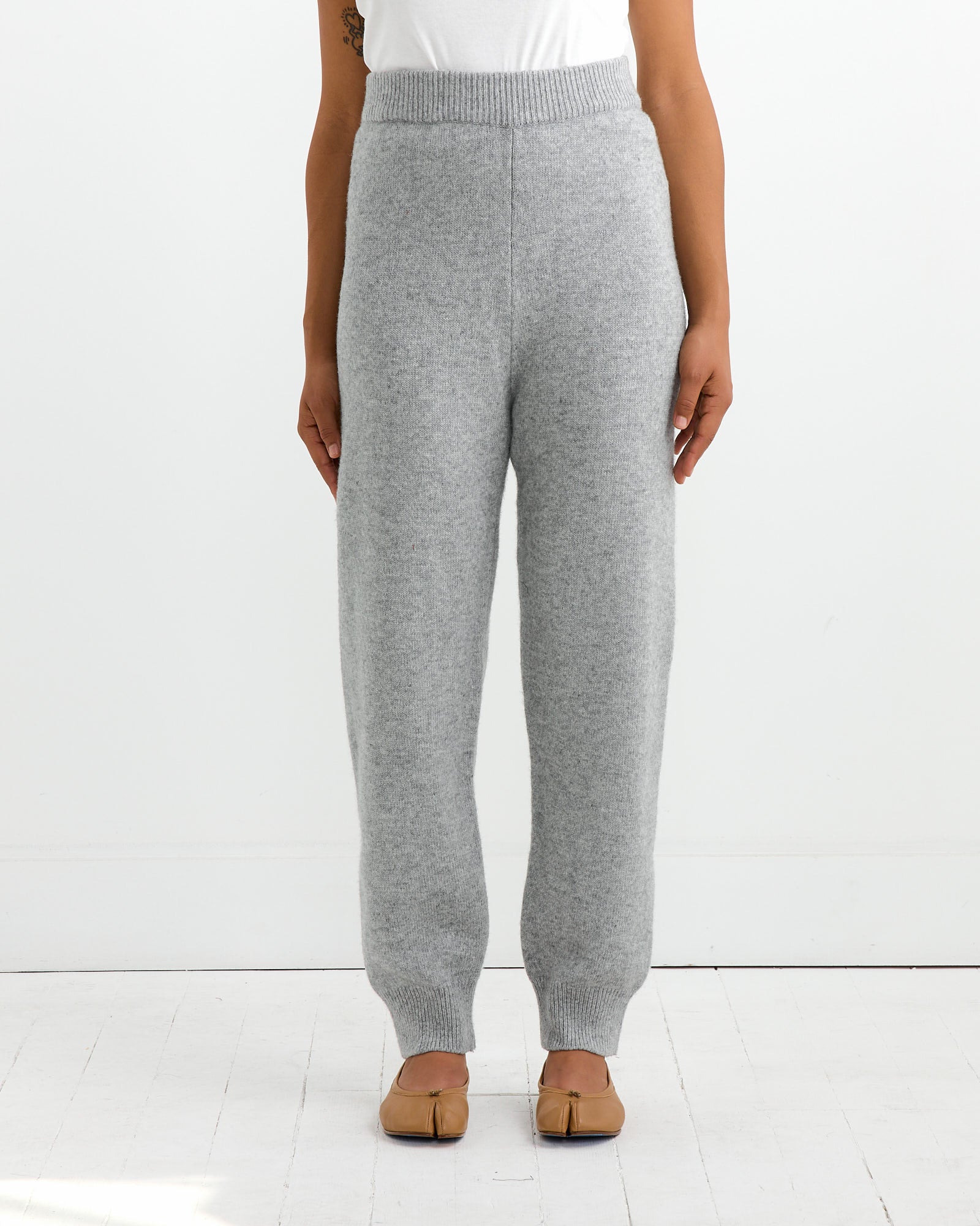 Cashmere Blend Knit Pant in Grey