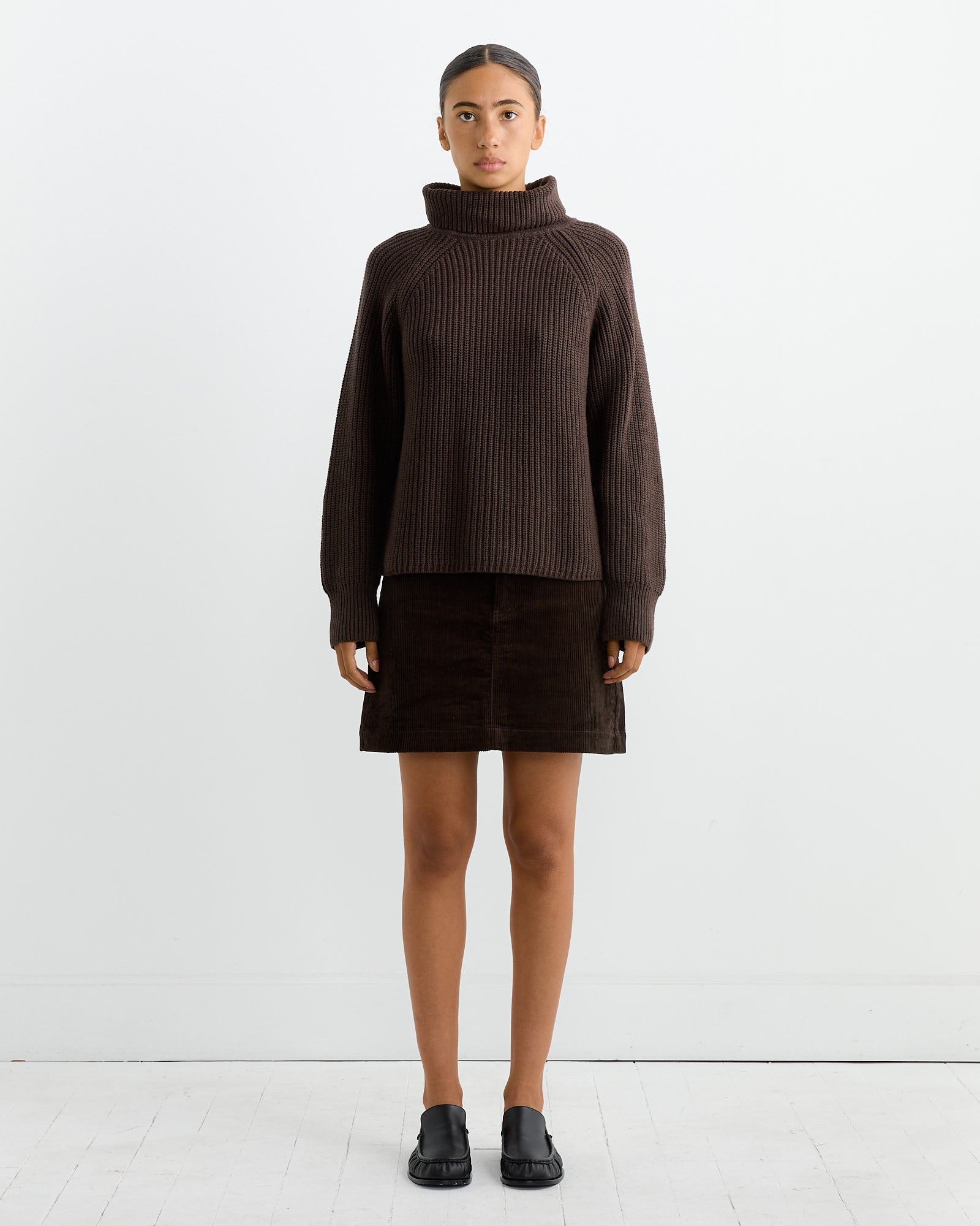 Chelsea Turtleneck in Chocolate