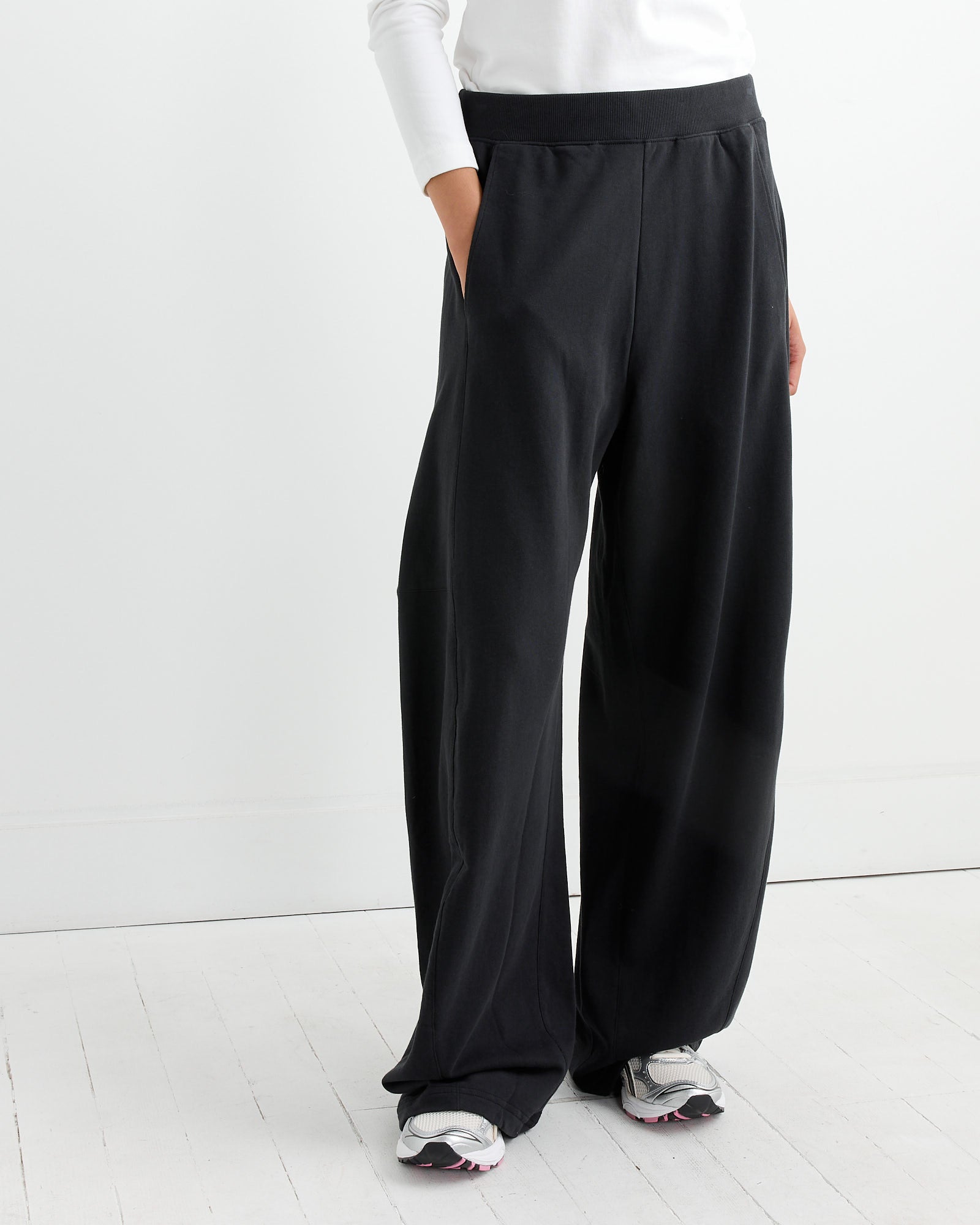 Summer Sweatshirting Winslow Pant in Black